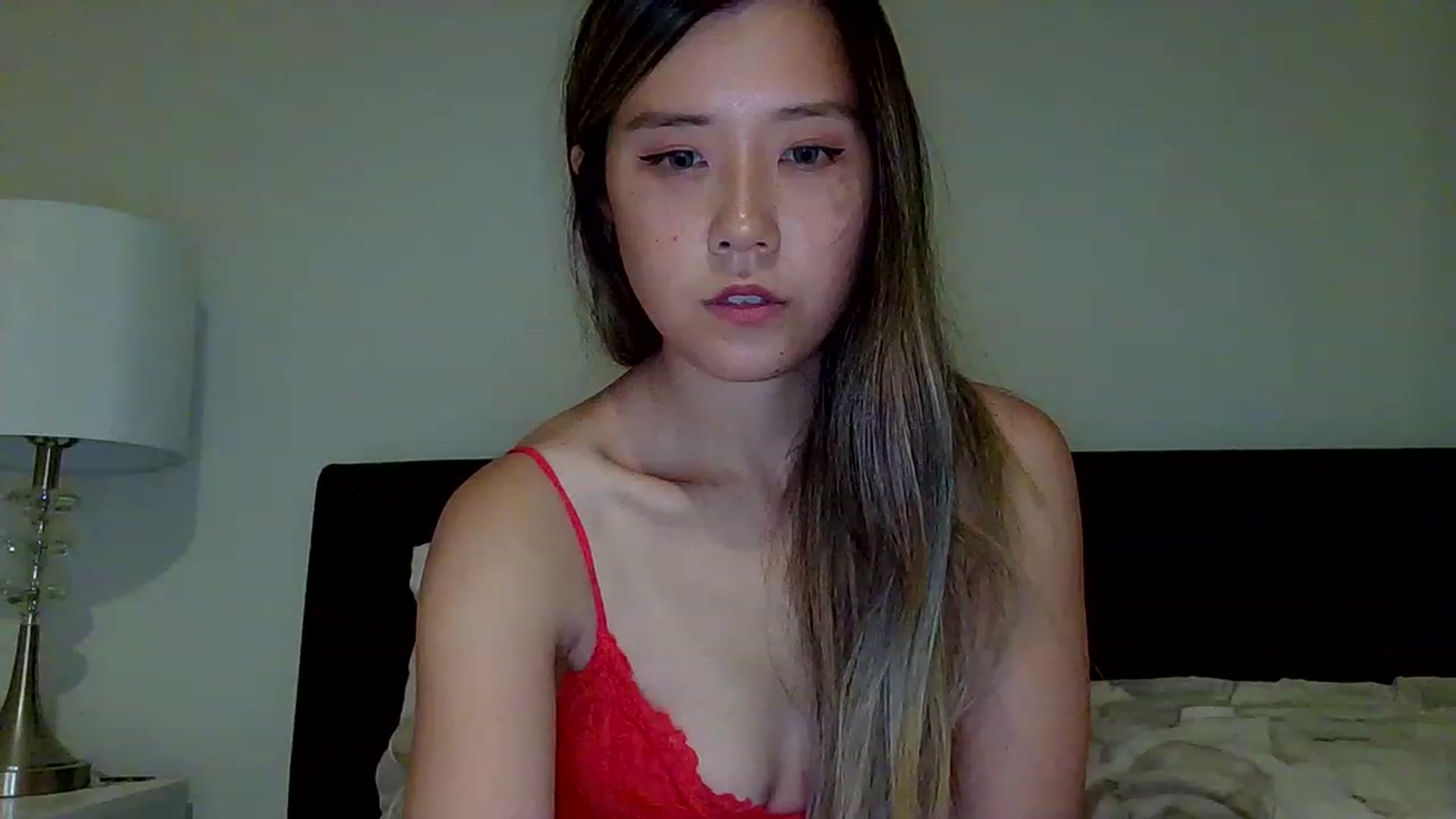 Gallery image thumbnail from Heliumlove's myfreecams stream on, 12/19/2022, 04:13 image 15 of 20