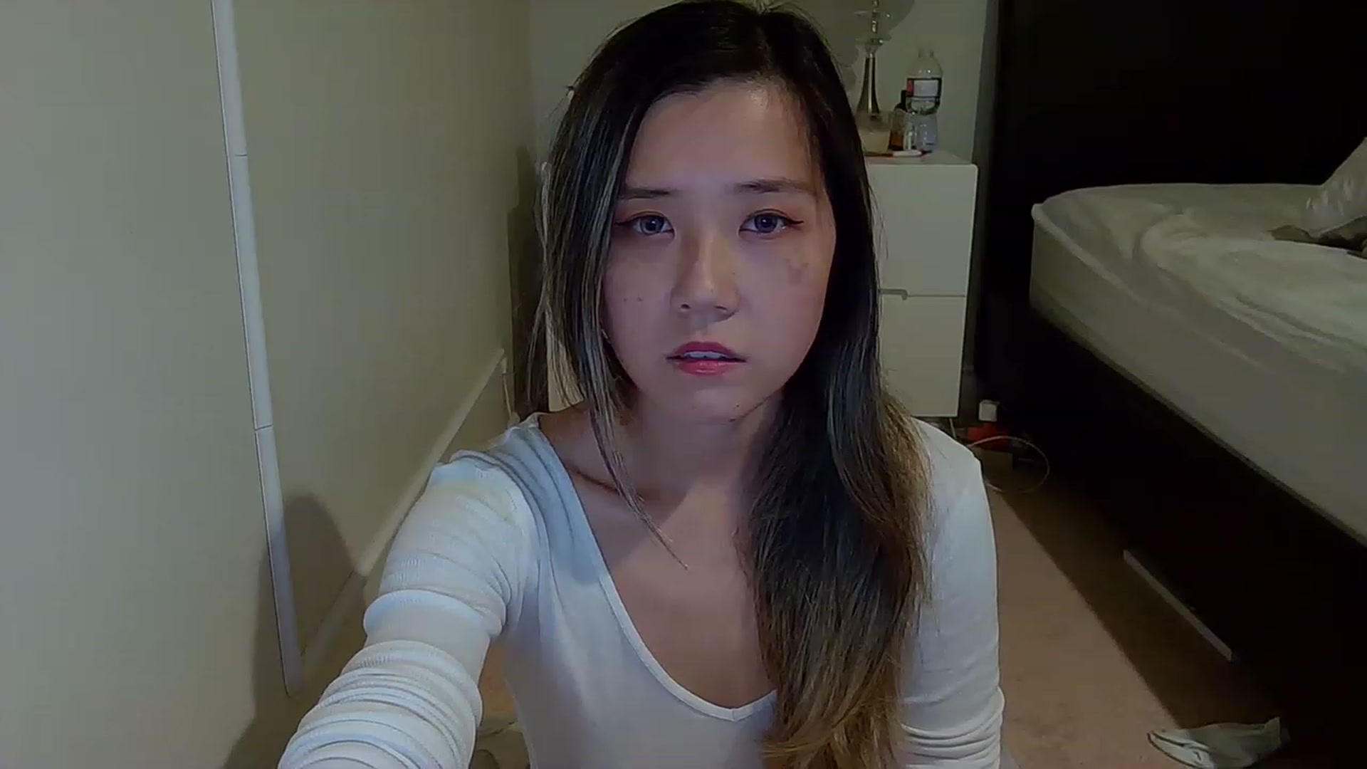 Gallery image thumbnail from Heliumlove's myfreecams stream on, 12/30/2022, 04:35 image 7 of 20