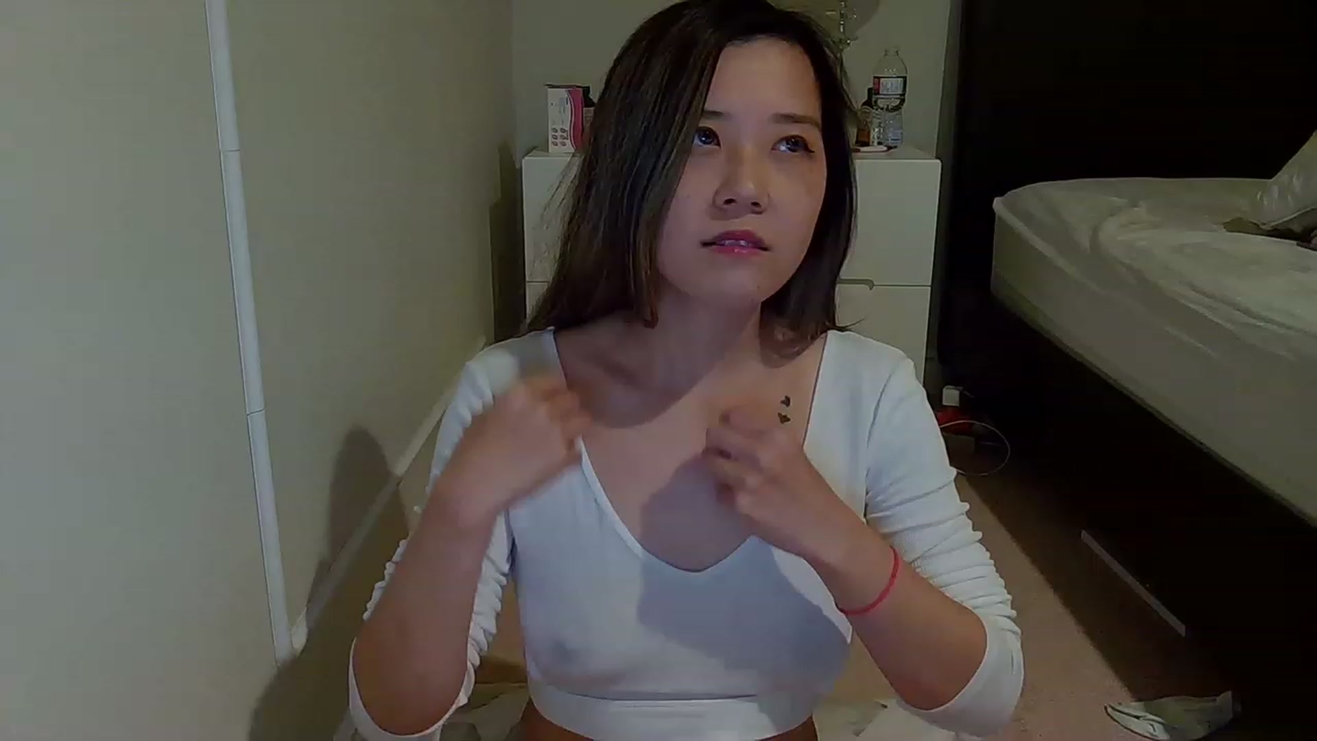 Gallery image thumbnail from Heliumlove's myfreecams stream on, 12/30/2022, 04:35 image 4 of 20