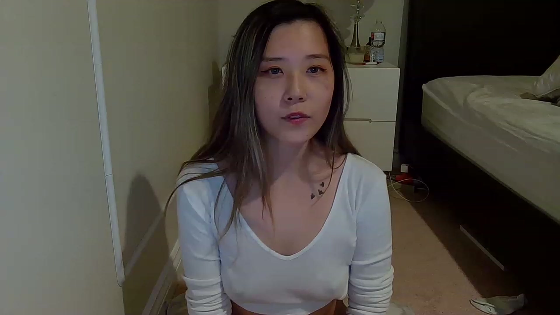 Gallery image thumbnail from Heliumlove's myfreecams stream on, 12/30/2022, 04:35 image 20 of 20