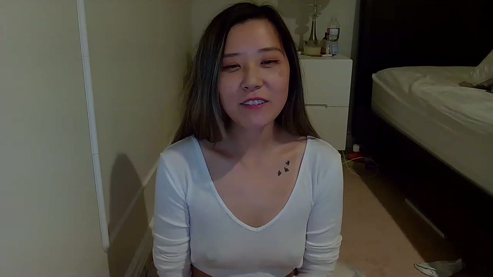 Gallery image thumbnail from Heliumlove's myfreecams stream on, 12/30/2022, 04:35 image 8 of 20