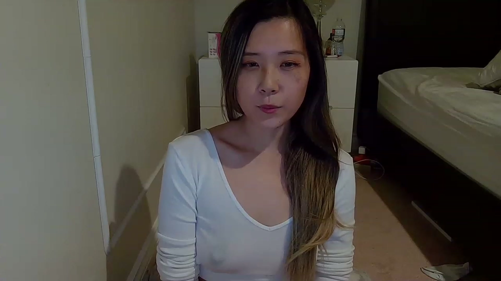Gallery image thumbnail from Heliumlove's myfreecams stream on, 12/30/2022, 04:35 image 9 of 20