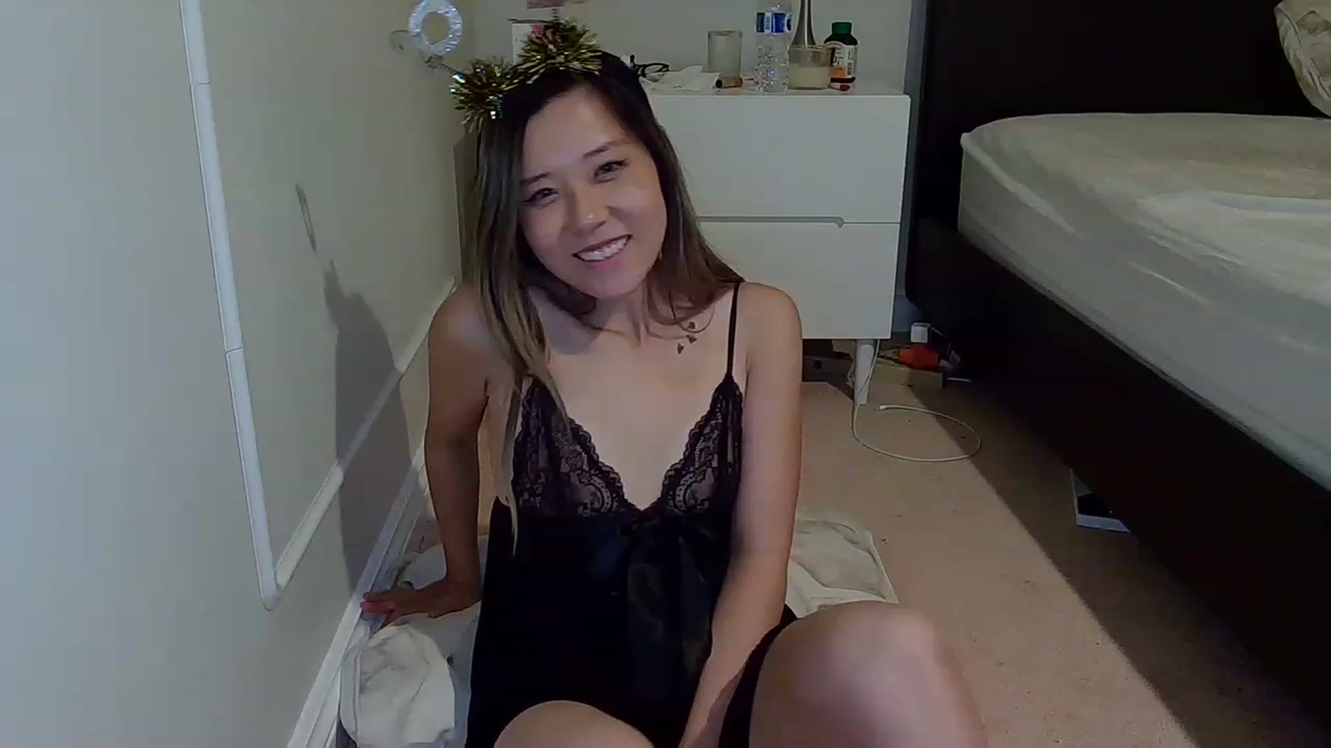 Gallery image thumbnail from Heliumlove's myfreecams stream on, 01/02/2023, 05:34 image 5 of 20