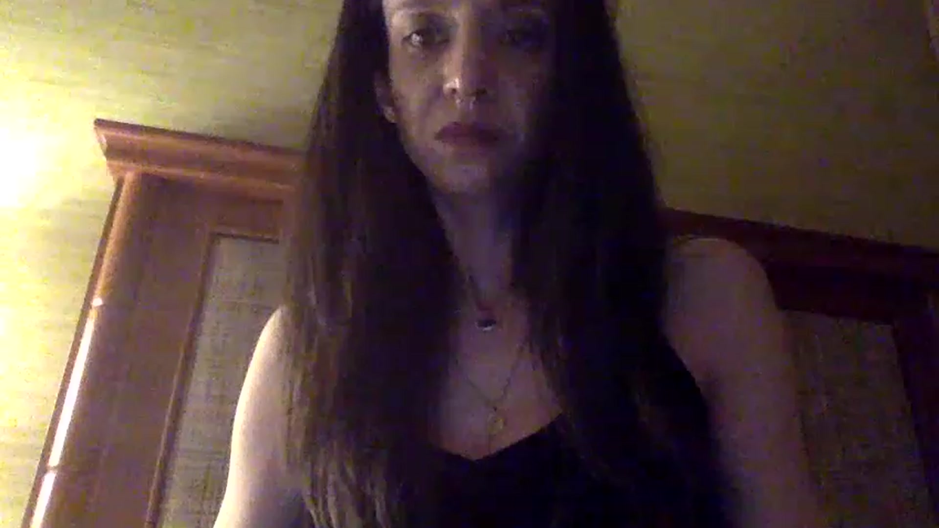Gallery image thumbnail from HellKittie69's myfreecams stream on, 12/25/2022, 13:43 image 4 of 20