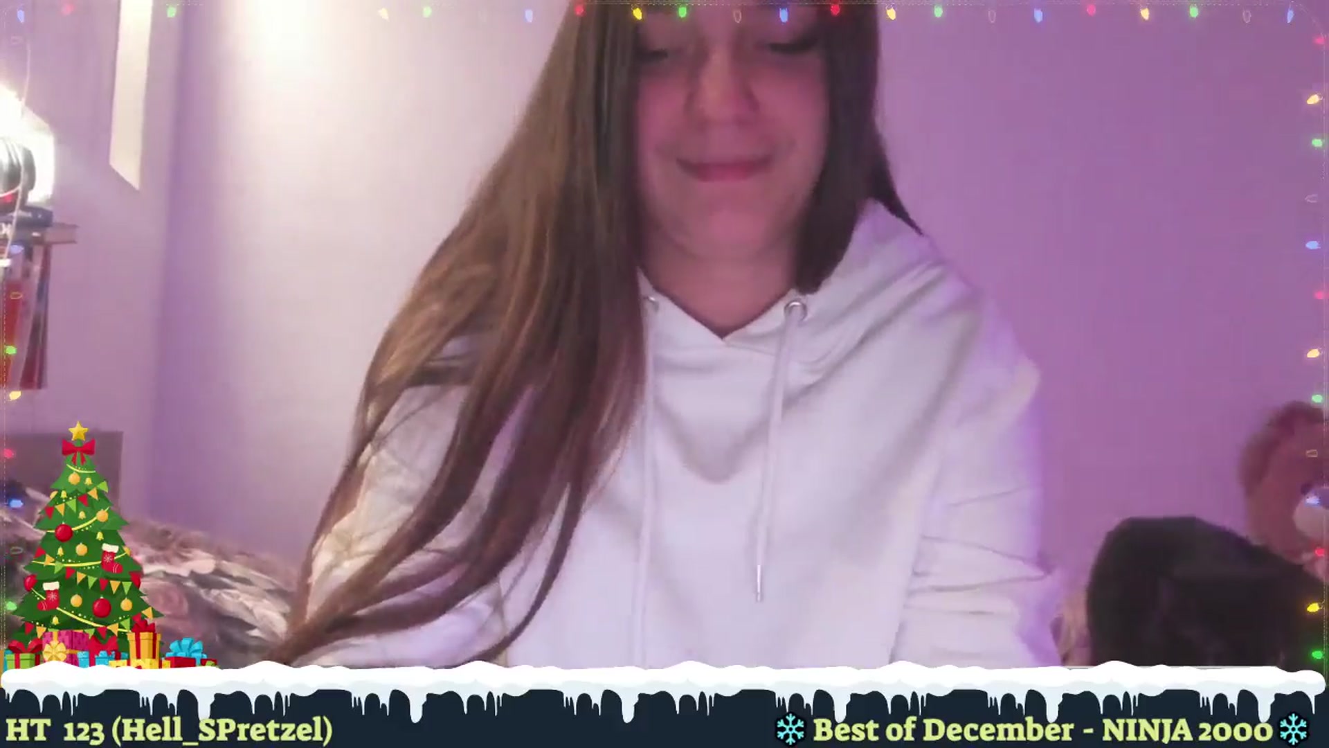 Gallery image thumbnail from Hell_Belle's myfreecams stream on, 12/25/2024, 21:57 image 14 of 20