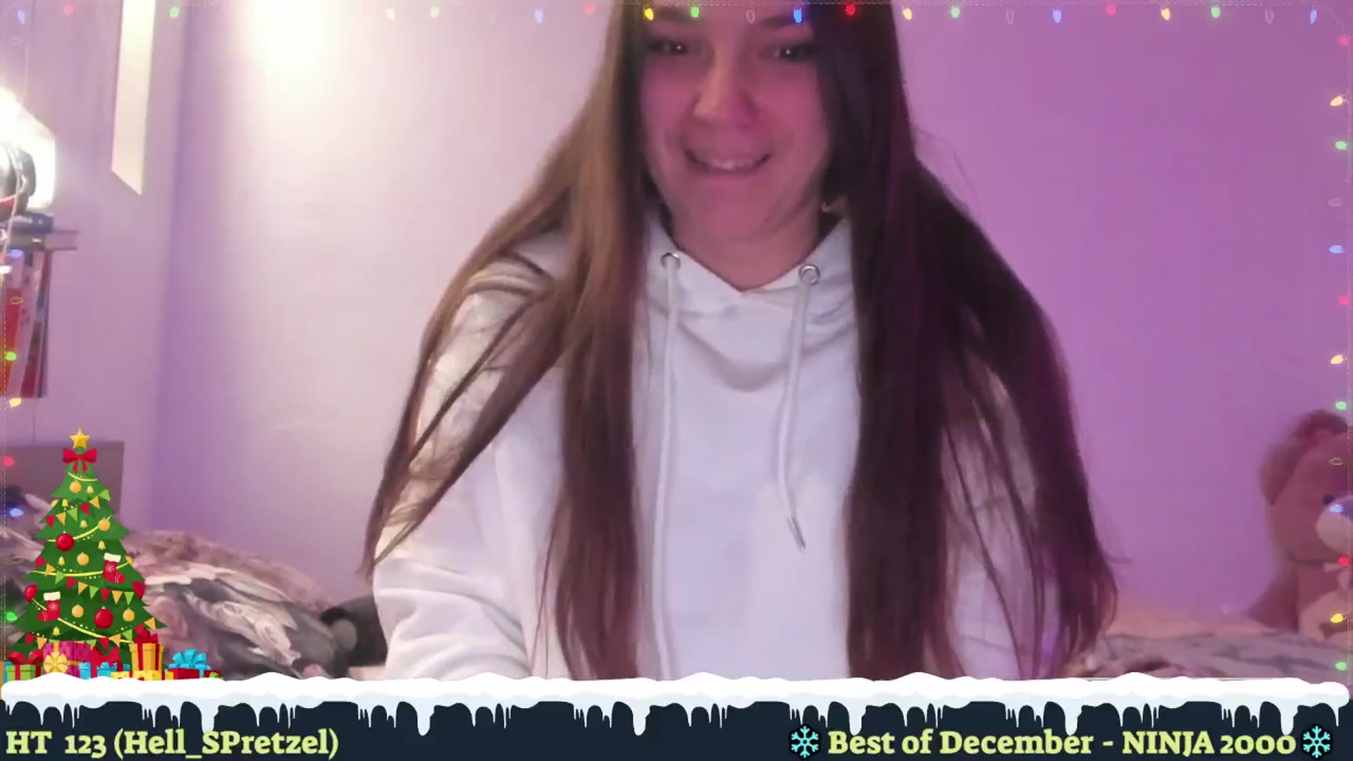 Gallery image thumbnail from Hell_Belle's myfreecams stream on, 12/25/2024, 21:57 image 18 of 20