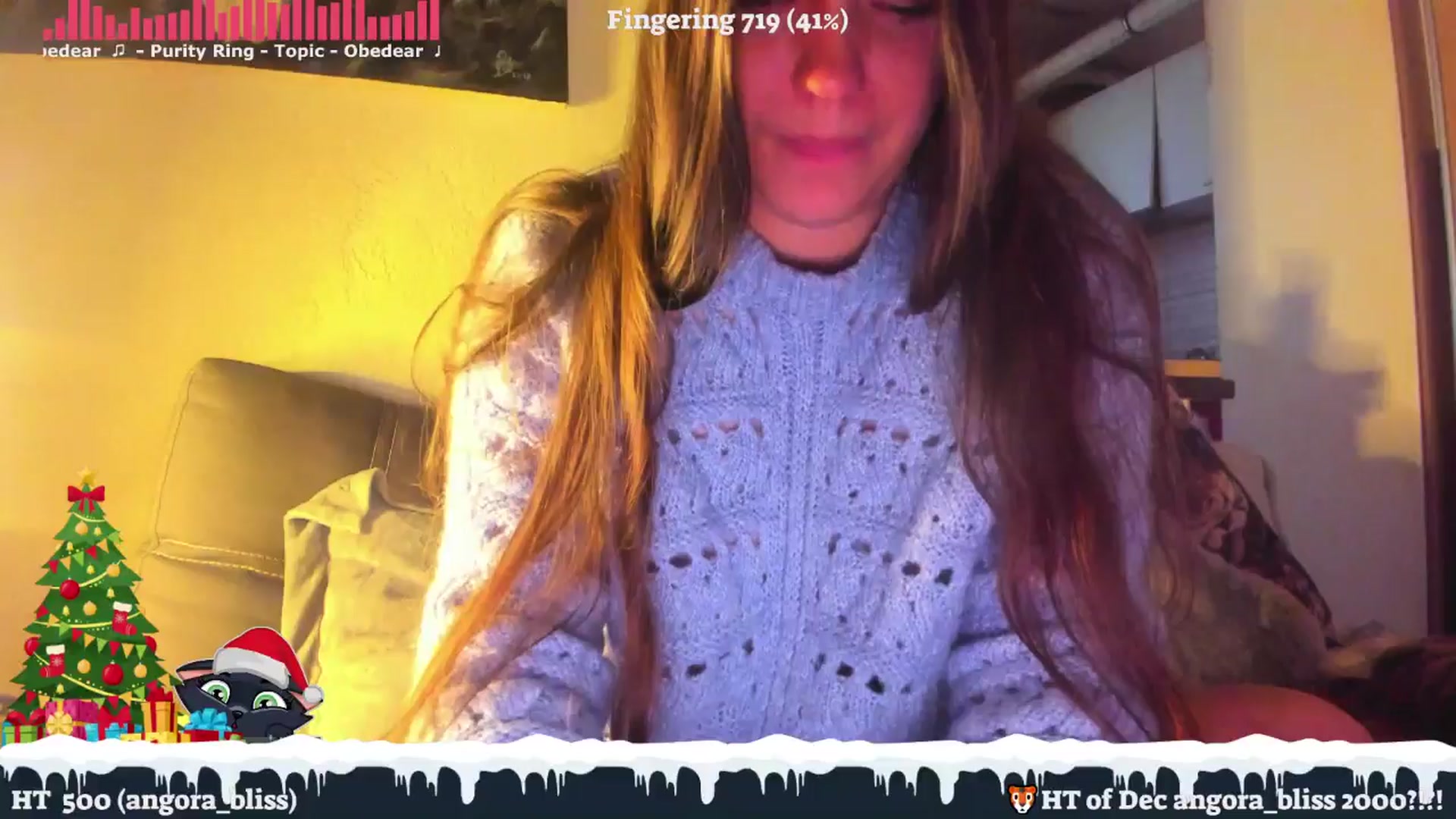Gallery image thumbnail from Hell_Belle's myfreecams stream on, 12/10/2025, 13:58 image 13 of 20