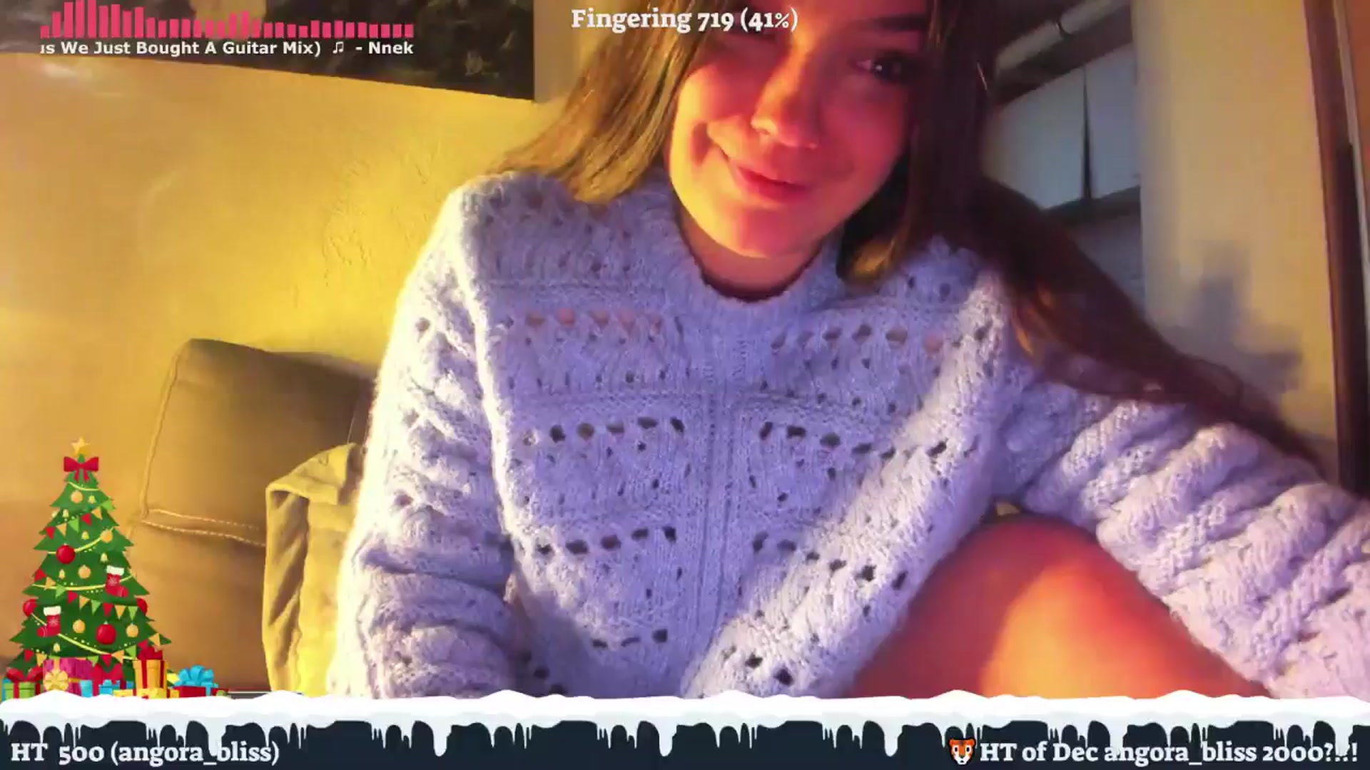 Gallery image thumbnail from Hell_Belle's myfreecams stream on, 12/10/2025, 13:58 image 10 of 20