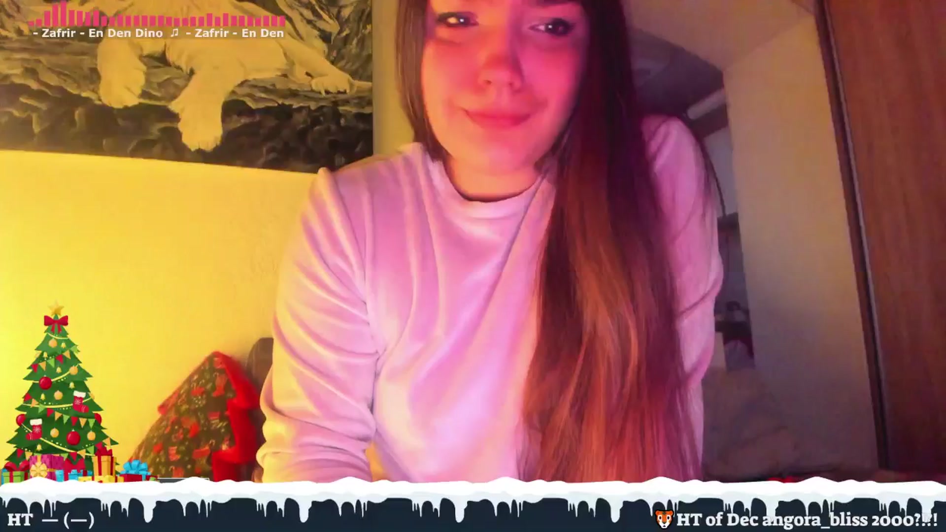 Gallery image thumbnail from Hell_Belle's myfreecams stream on, 12/12/2025, 15:12 image 2 of 20