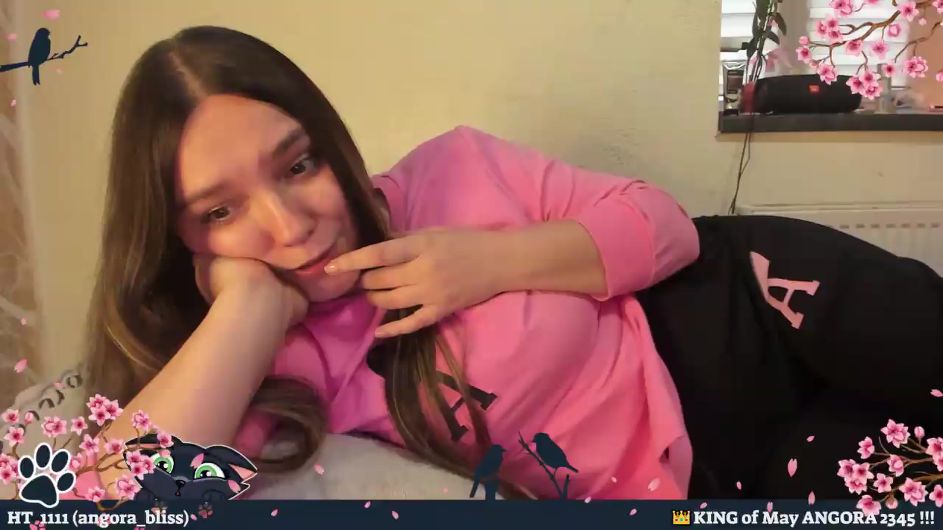 Gallery image thumbnail from Hell_Belle's myfreecams stream on, 05/11/2026, 17:06 image 11 of 20