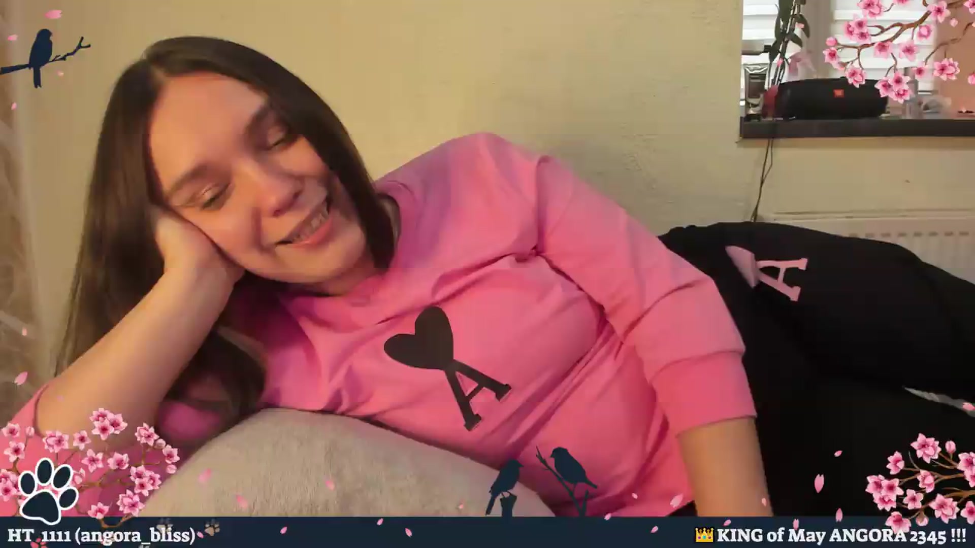Gallery image thumbnail from Hell_Belle's myfreecams stream on, 05/11/2026, 17:06 image 4 of 20