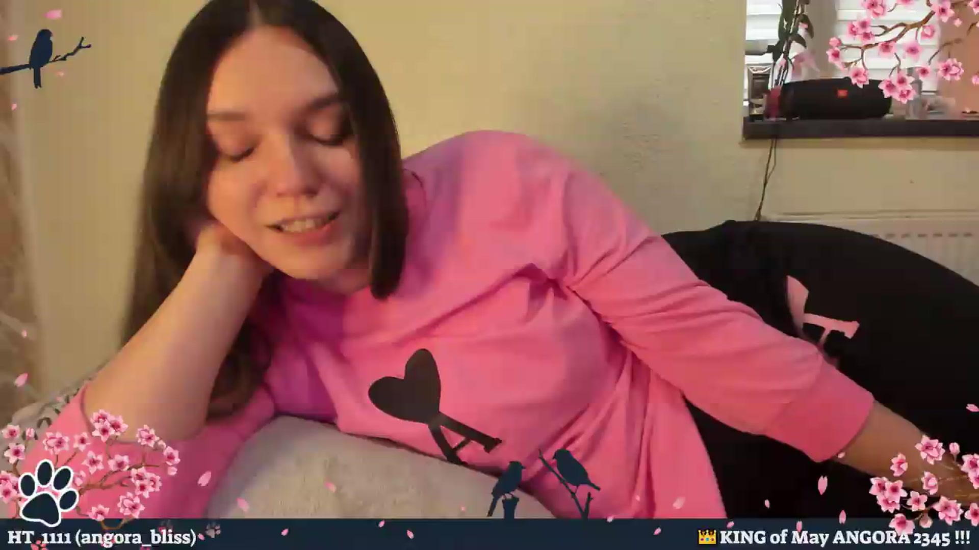 Gallery image thumbnail from Hell_Belle's myfreecams stream on, 05/11/2026, 17:06 image 5 of 20