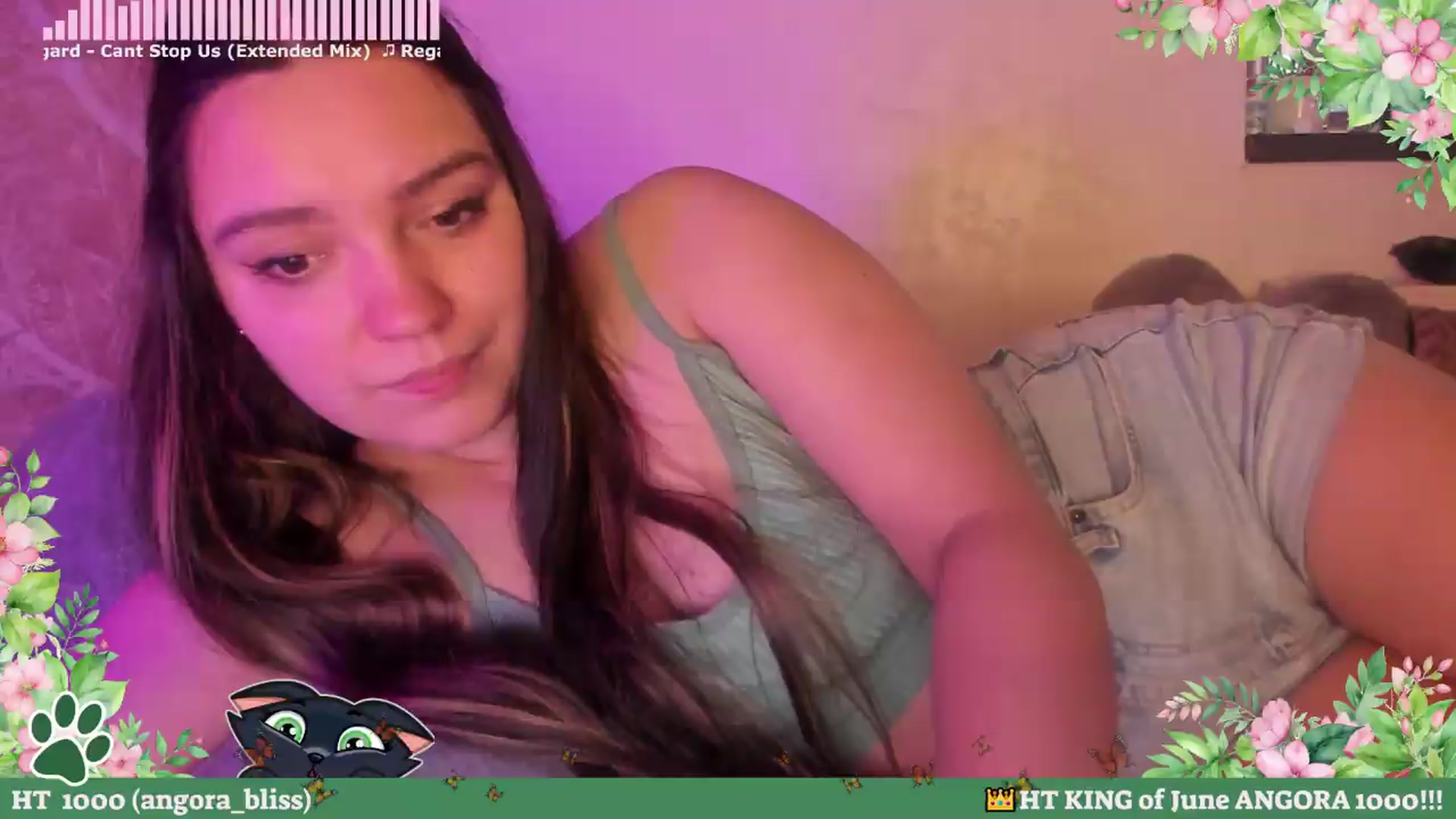 Gallery image thumbnail from Hell_Belle's myfreecams stream on, 06/01/2026, 18:16 image 1 of 20