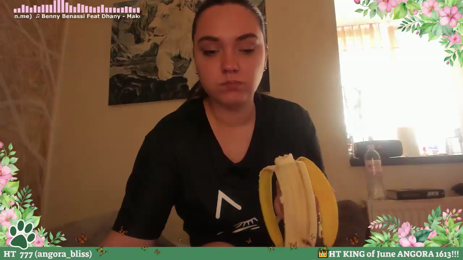 Gallery image thumbnail from Hell_Belle's myfreecams stream on, 06/04/2026, 12:40 image 9 of 20