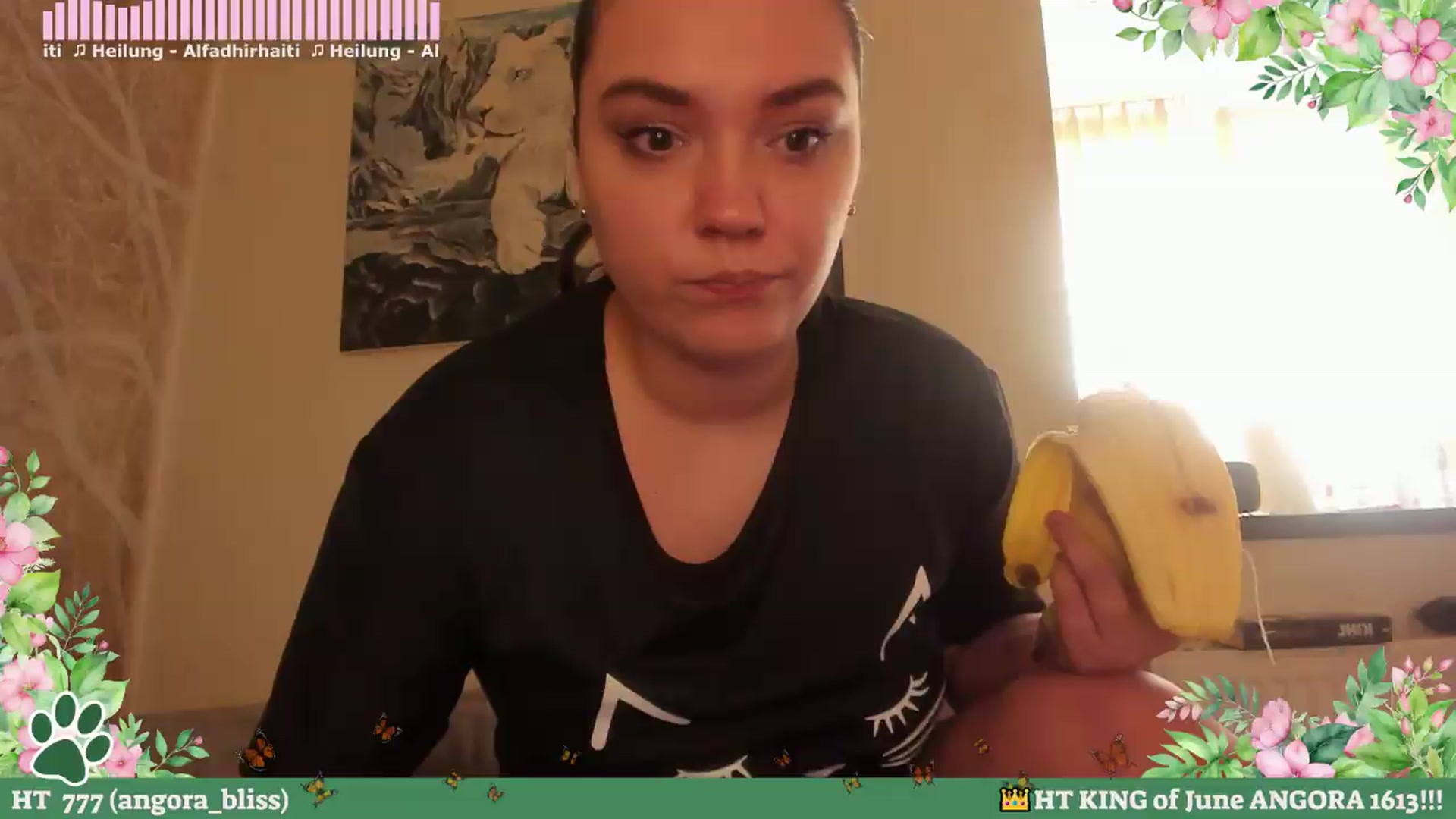Gallery image thumbnail from Hell_Belle's myfreecams stream on, 06/04/2026, 12:40 image 8 of 20