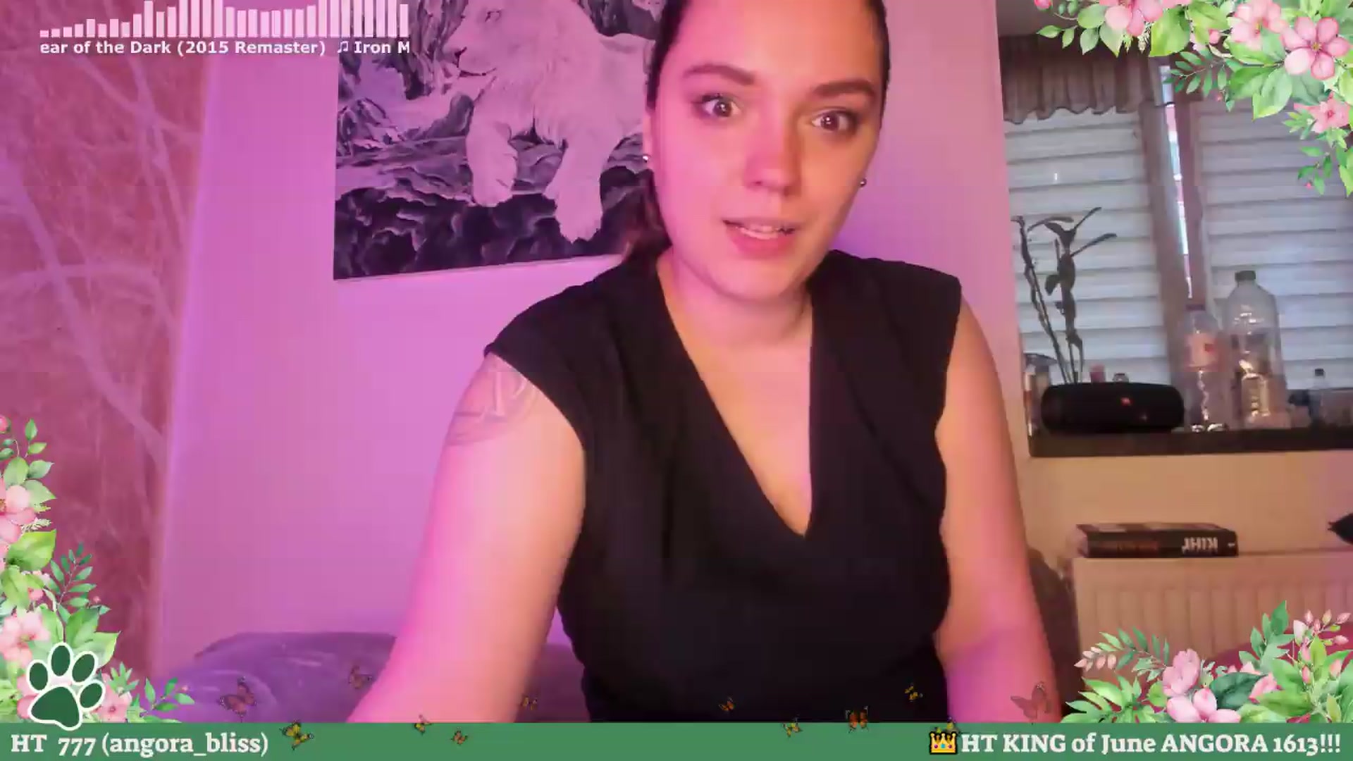 Gallery image thumbnail from Hell_Belle's myfreecams stream on, 06/04/2026, 18:28 image 11 of 20