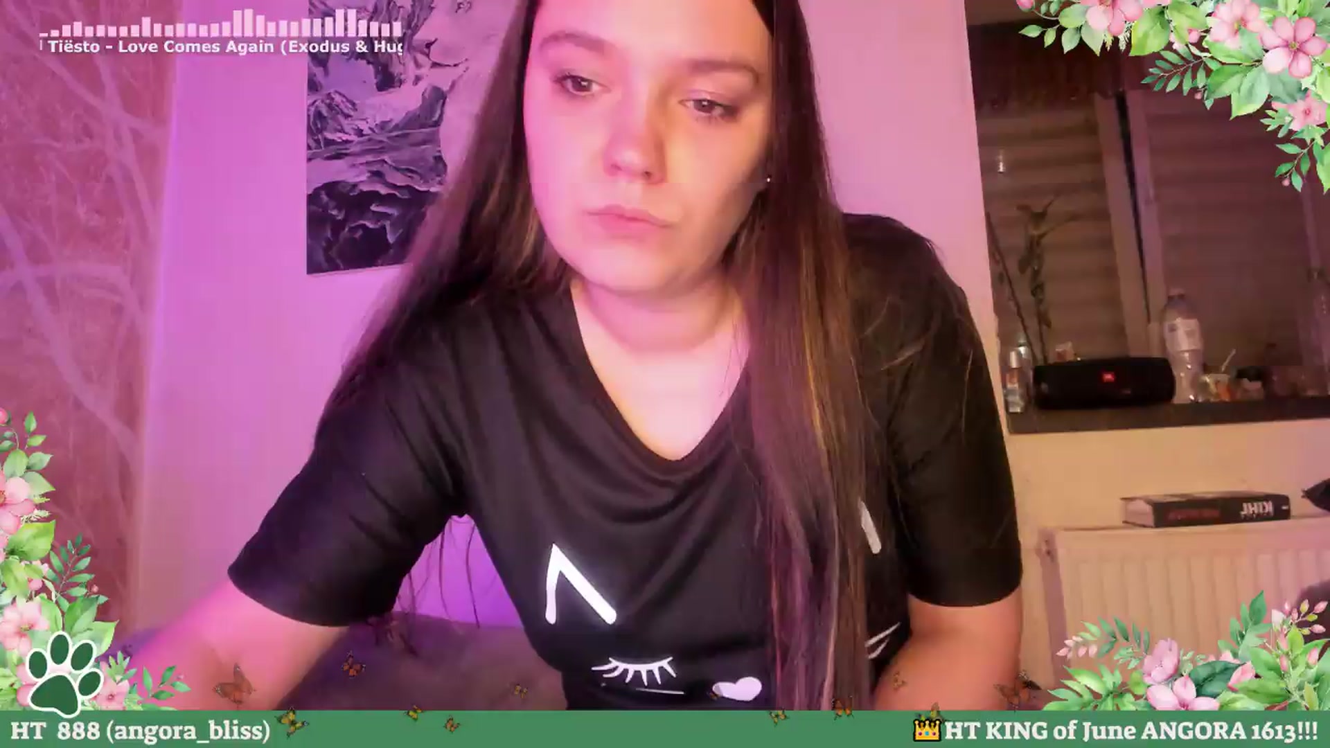 Gallery image thumbnail from Hell_Belle's myfreecams stream on, 06/05/2026, 19:09 image 13 of 20