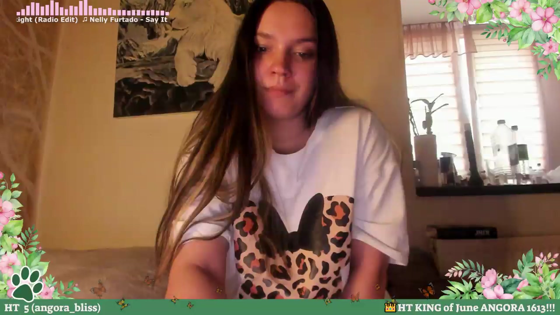 Gallery image thumbnail from Hell_Belle's myfreecams stream on, 06/10/2026, 18:11 image 8 of 20