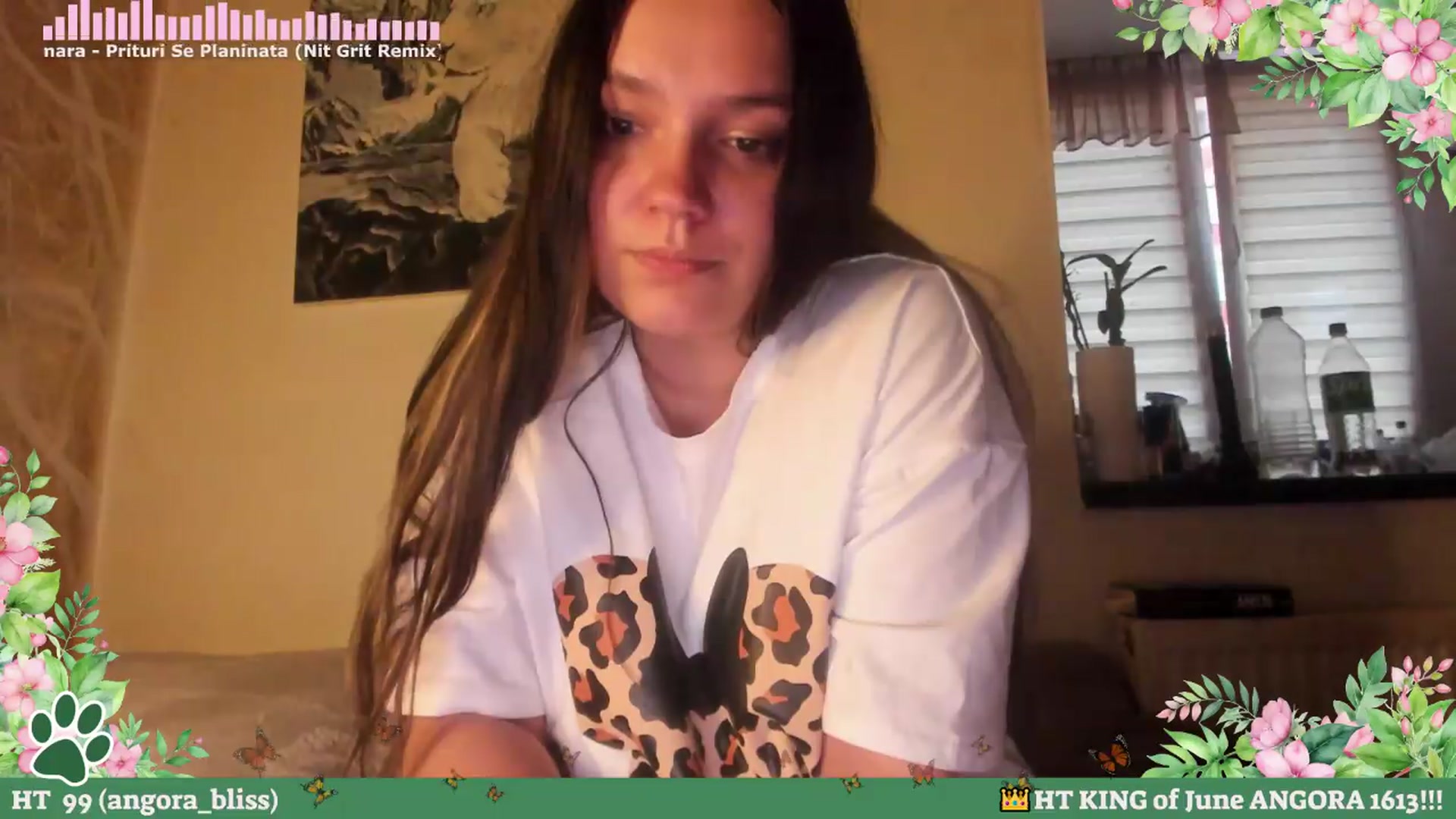 Gallery image thumbnail from Hell_Belle's myfreecams stream on, 06/10/2026, 18:11 image 20 of 20