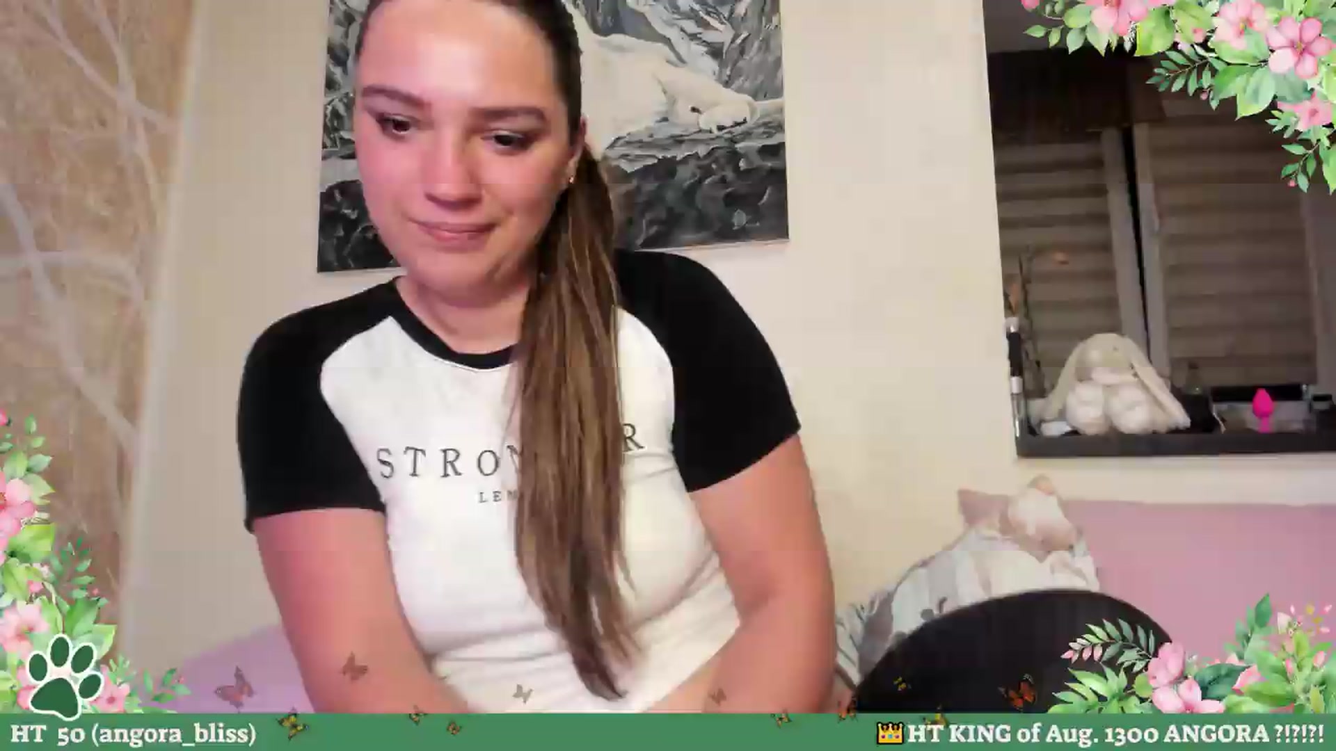 Gallery image thumbnail from Hell_Belle's myfreecams stream on, 08/25/2026, 17:51 image 7 of 20