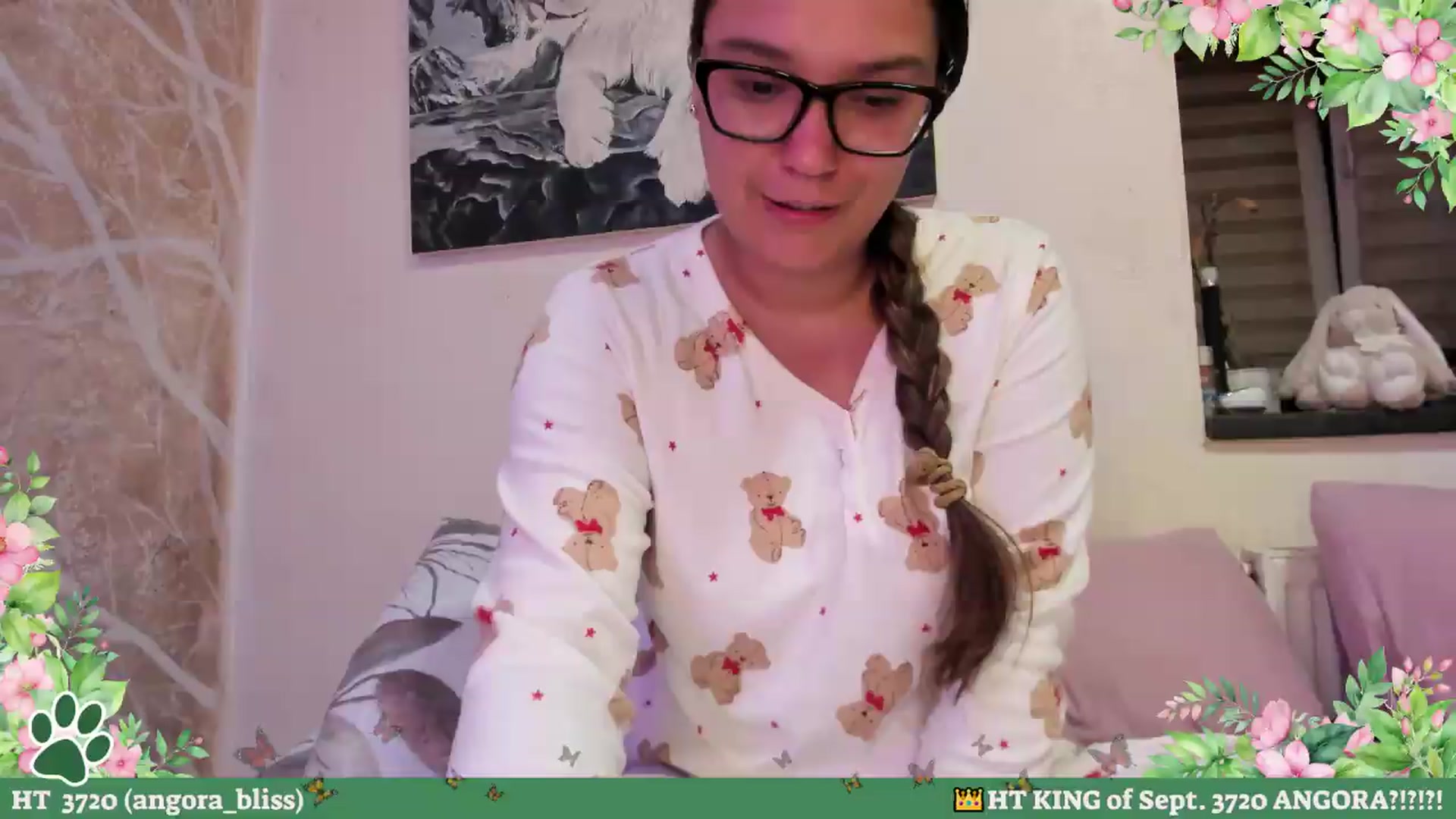 Gallery image thumbnail from Hell_Belle's myfreecams stream on, 09/01/2026, 18:28 image 14 of 20