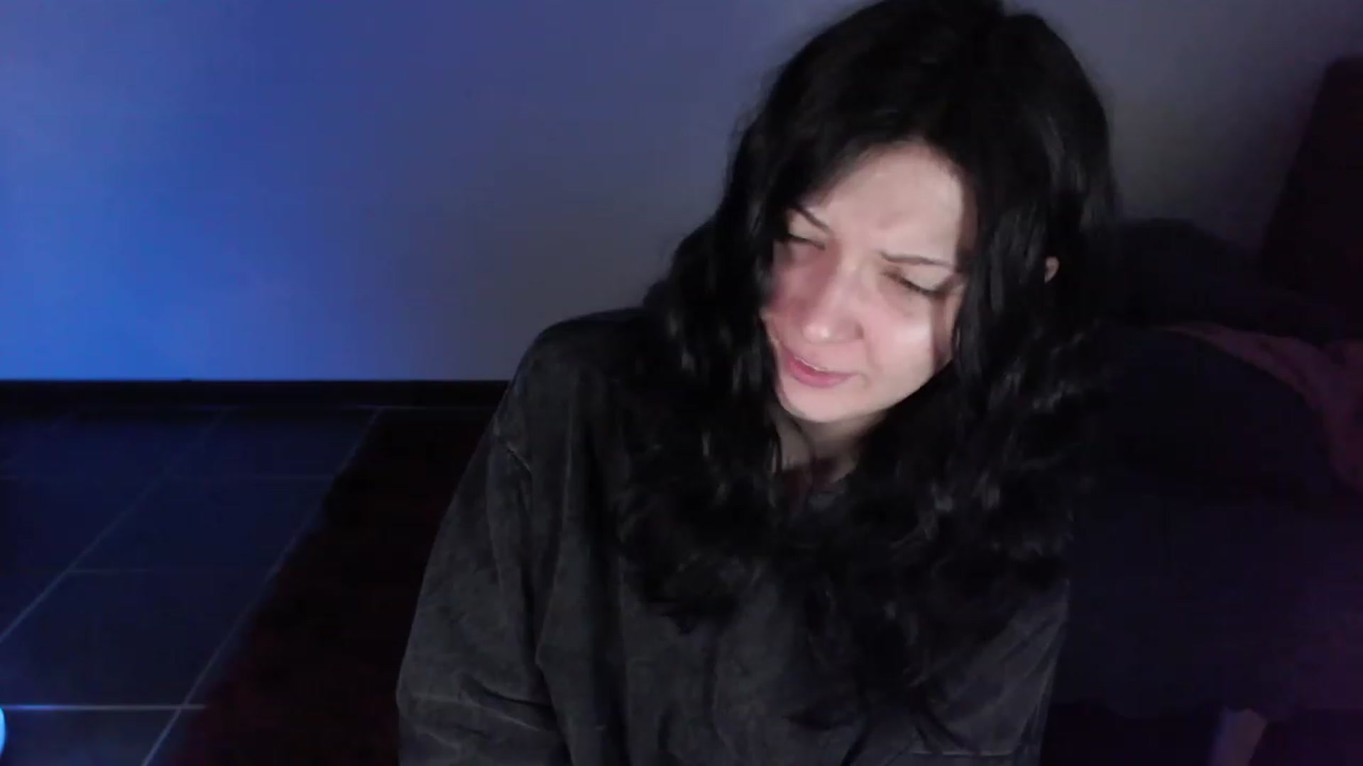 Gallery image thumbnail from HellaNariman's myfreecams stream on, 01/08/2024, 02:17 image 19 of 20