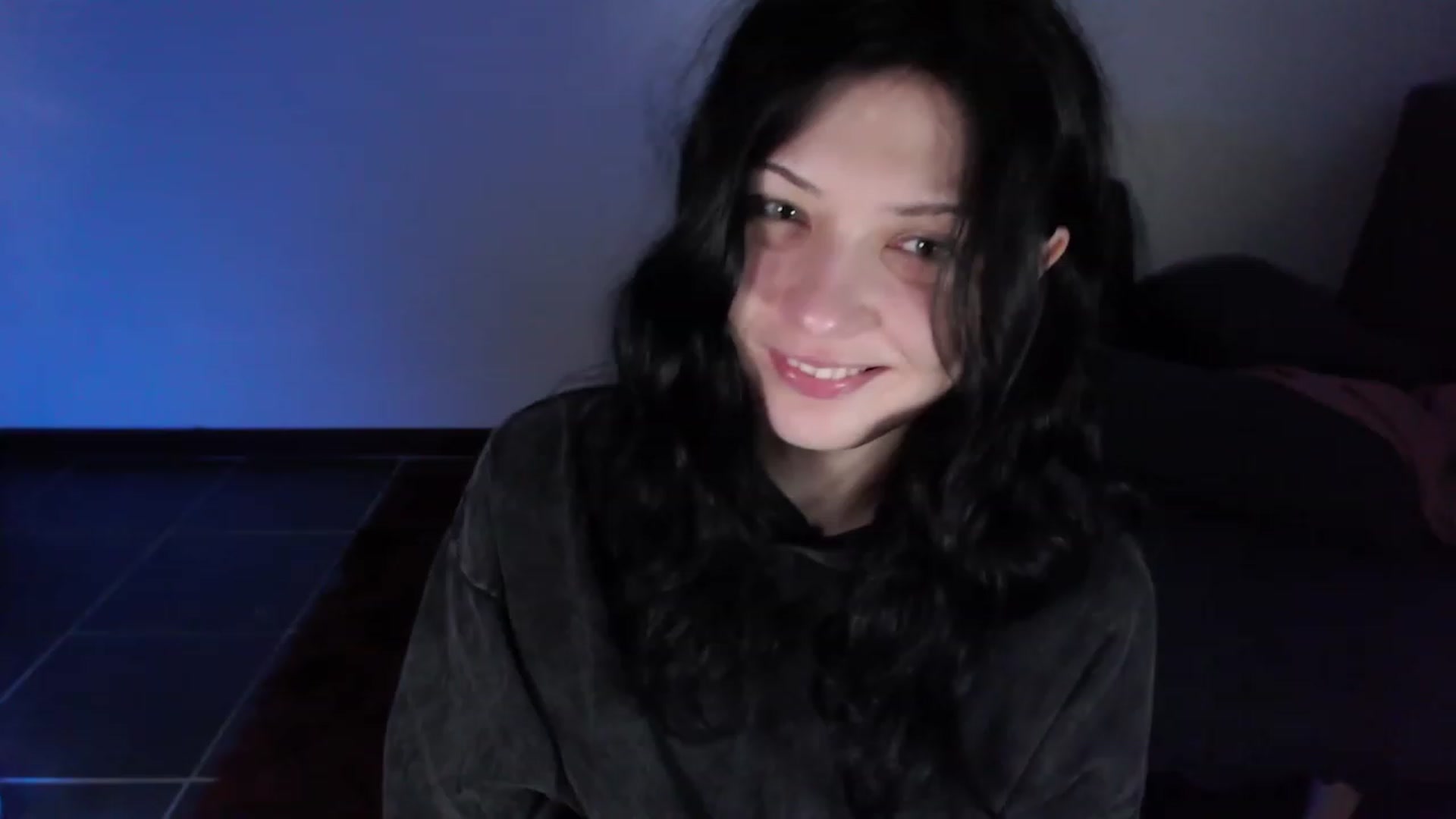 Gallery image thumbnail from HellaNariman's myfreecams stream on, 01/08/2024, 02:17 image 3 of 20