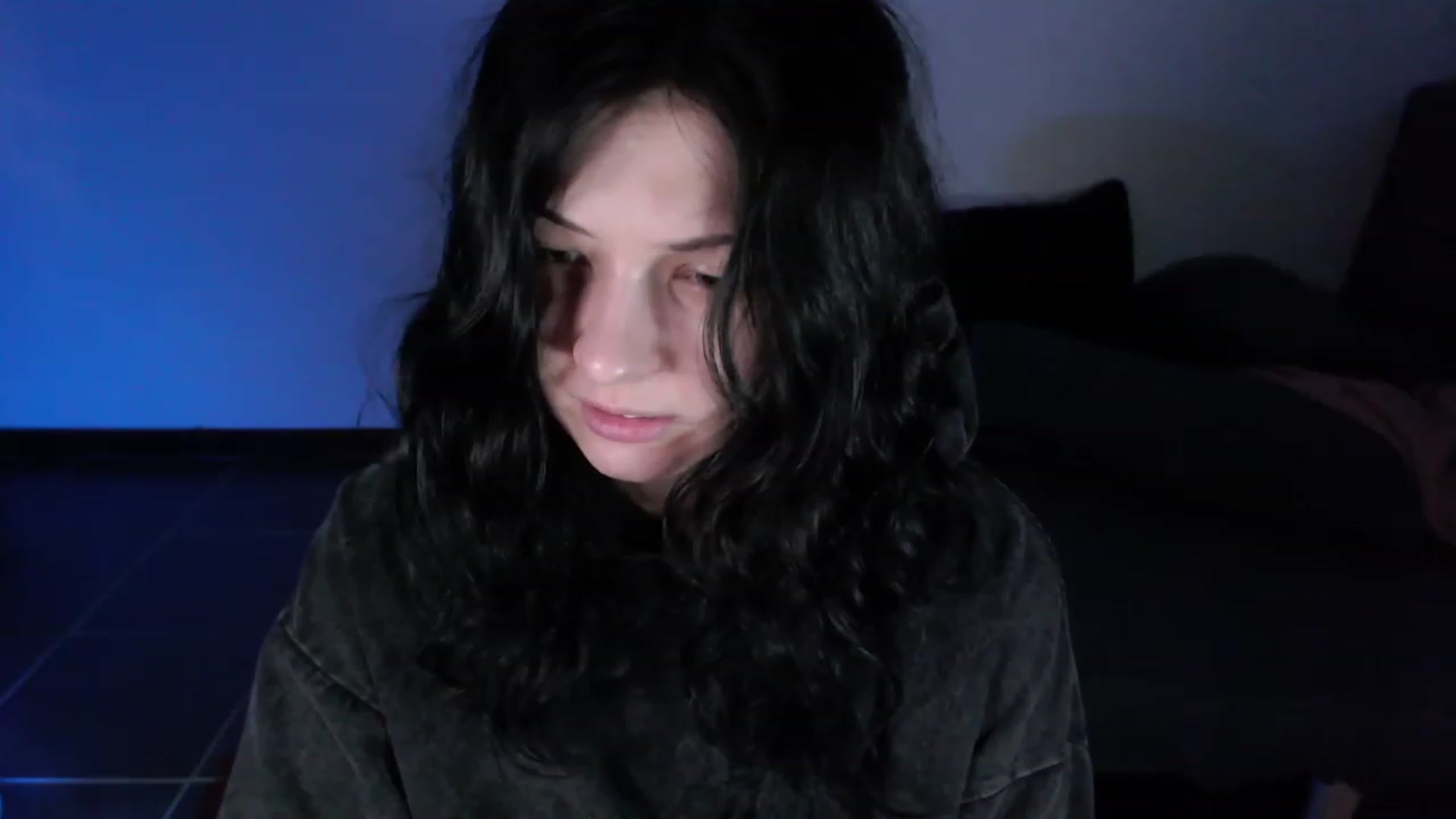 Gallery image thumbnail from HellaNariman's myfreecams stream on, 01/08/2024, 02:17 image 1 of 20