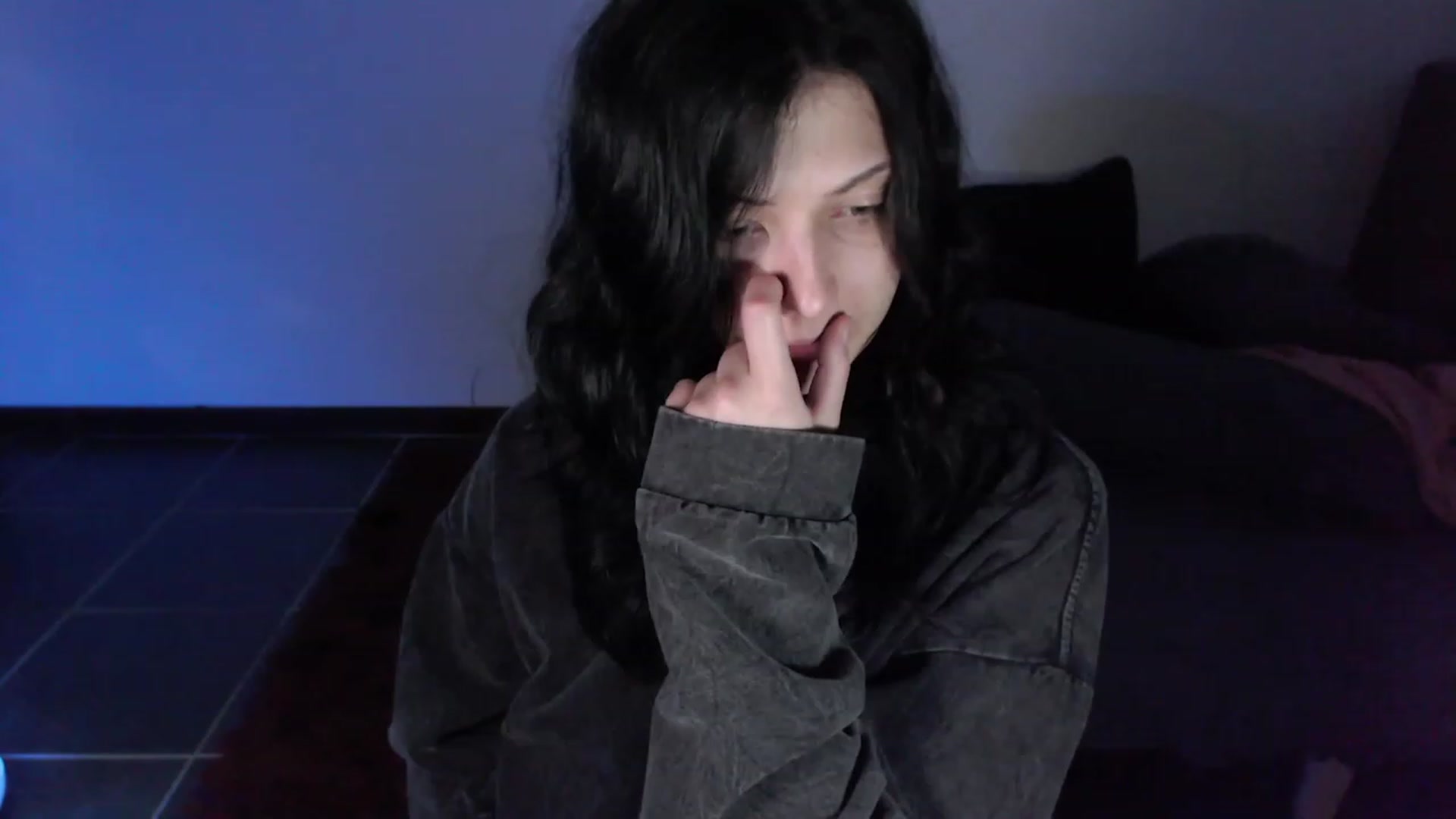 Gallery image thumbnail from HellaNariman's myfreecams stream on, 01/08/2024, 02:17 image 17 of 20