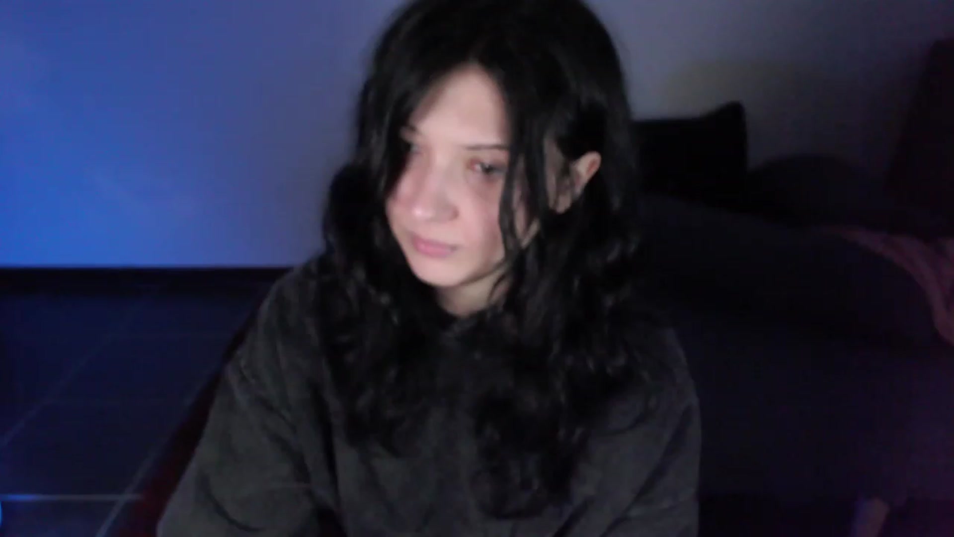 Gallery image thumbnail from HellaNariman's myfreecams stream on, 01/08/2024, 02:17 image 16 of 20