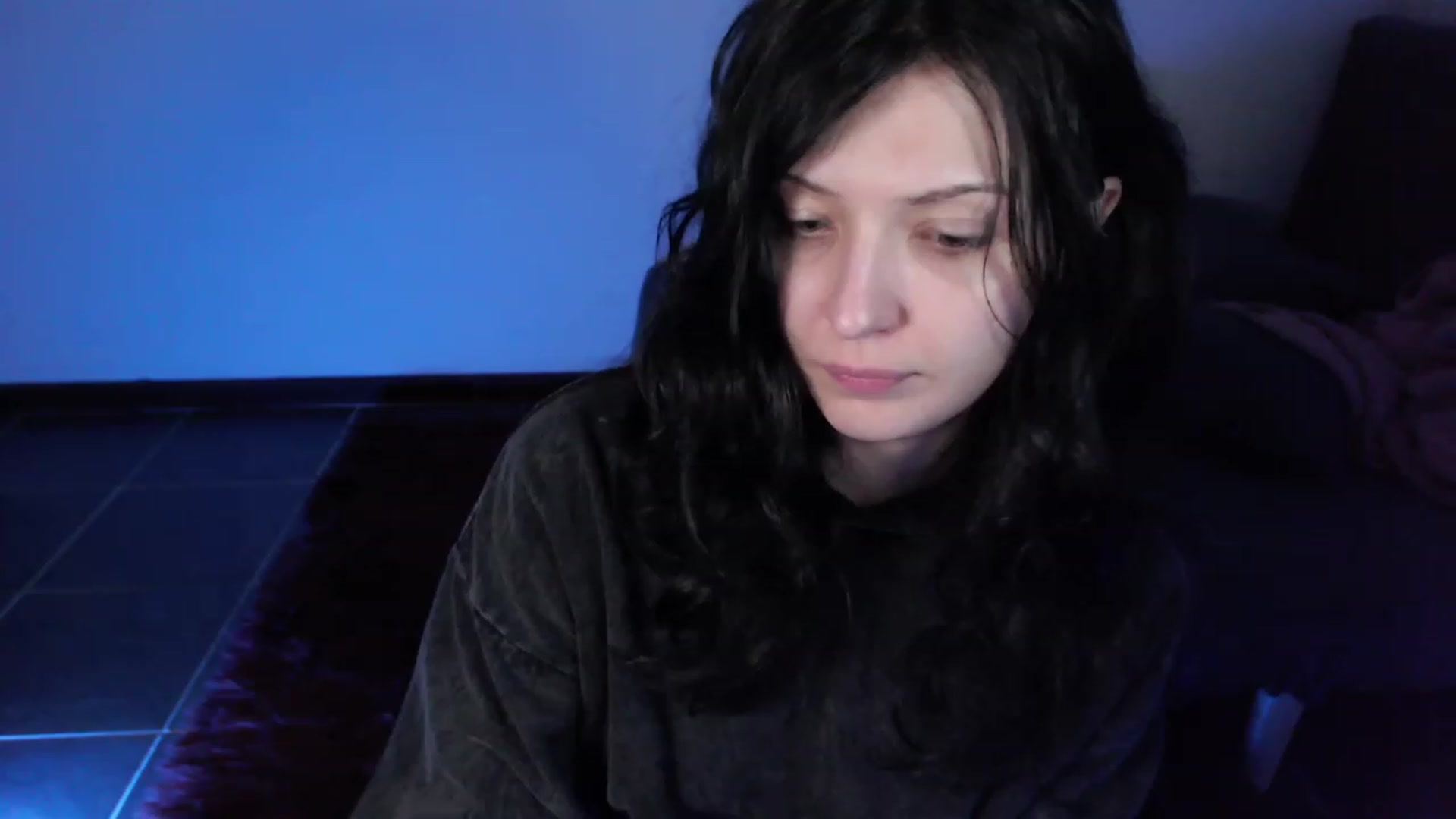 Gallery image thumbnail from HellaNariman's myfreecams stream on, 01/08/2024, 05:12 image 11 of 20