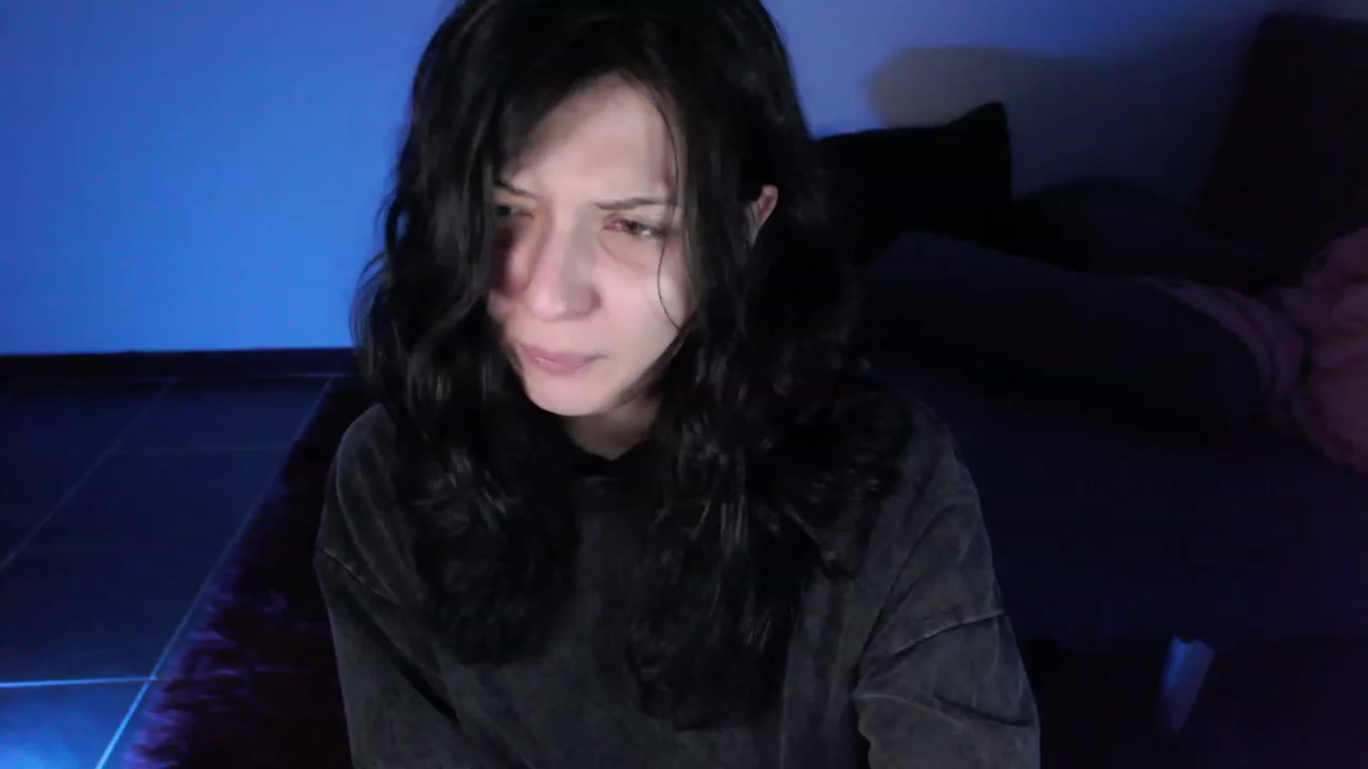 Gallery image thumbnail from HellaNariman's myfreecams stream on, 01/08/2024, 05:12 image 14 of 20