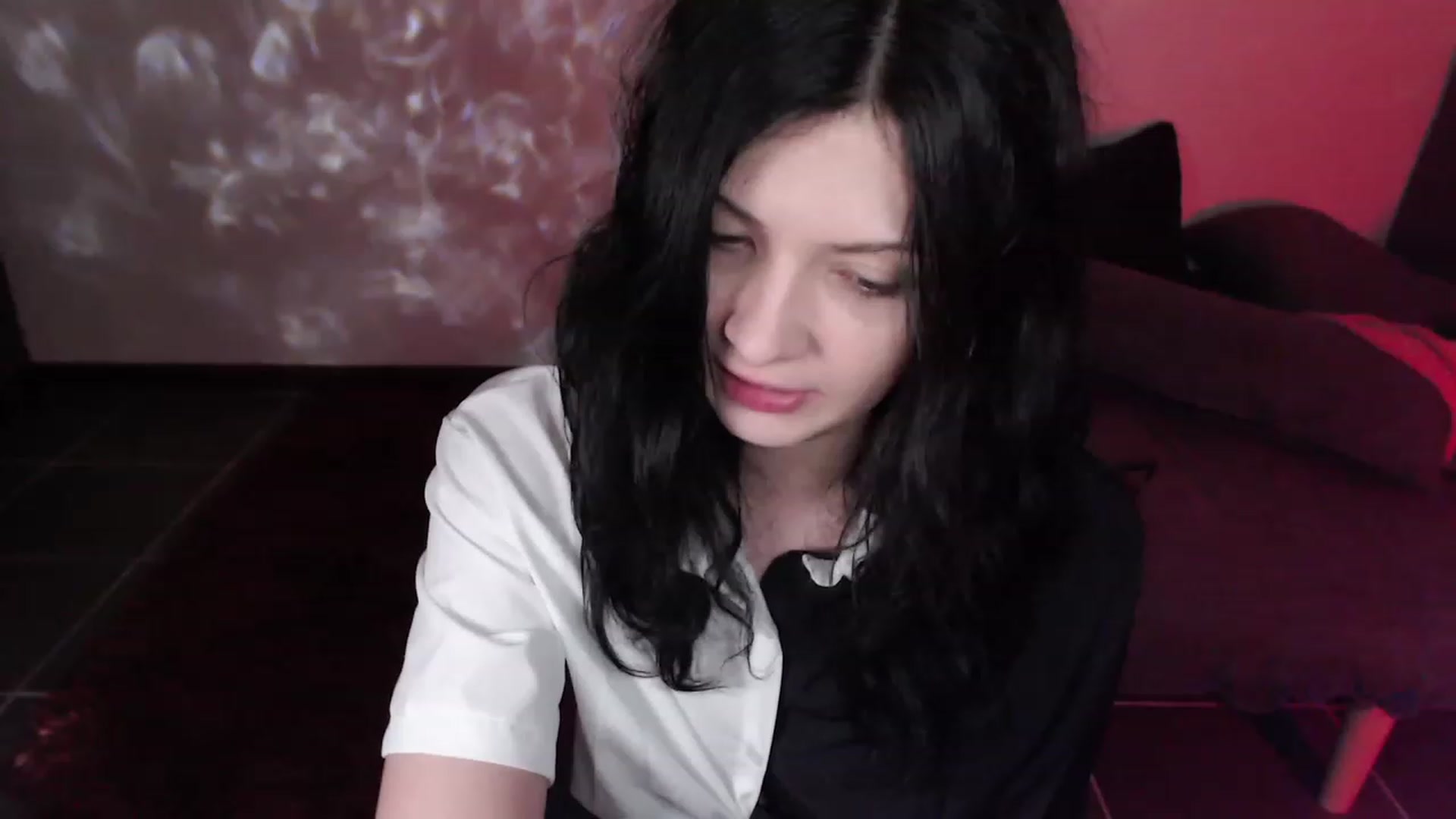 Gallery image thumbnail from HellaNariman's myfreecams stream on, 01/09/2024, 24:08 image 3 of 20