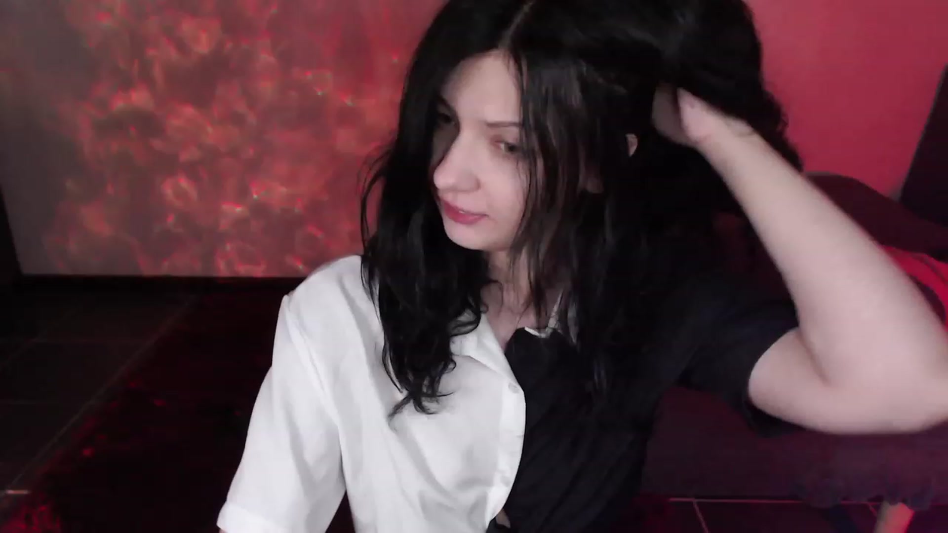 Gallery image thumbnail from HellaNariman's myfreecams stream on, 01/09/2024, 24:08 image 13 of 20