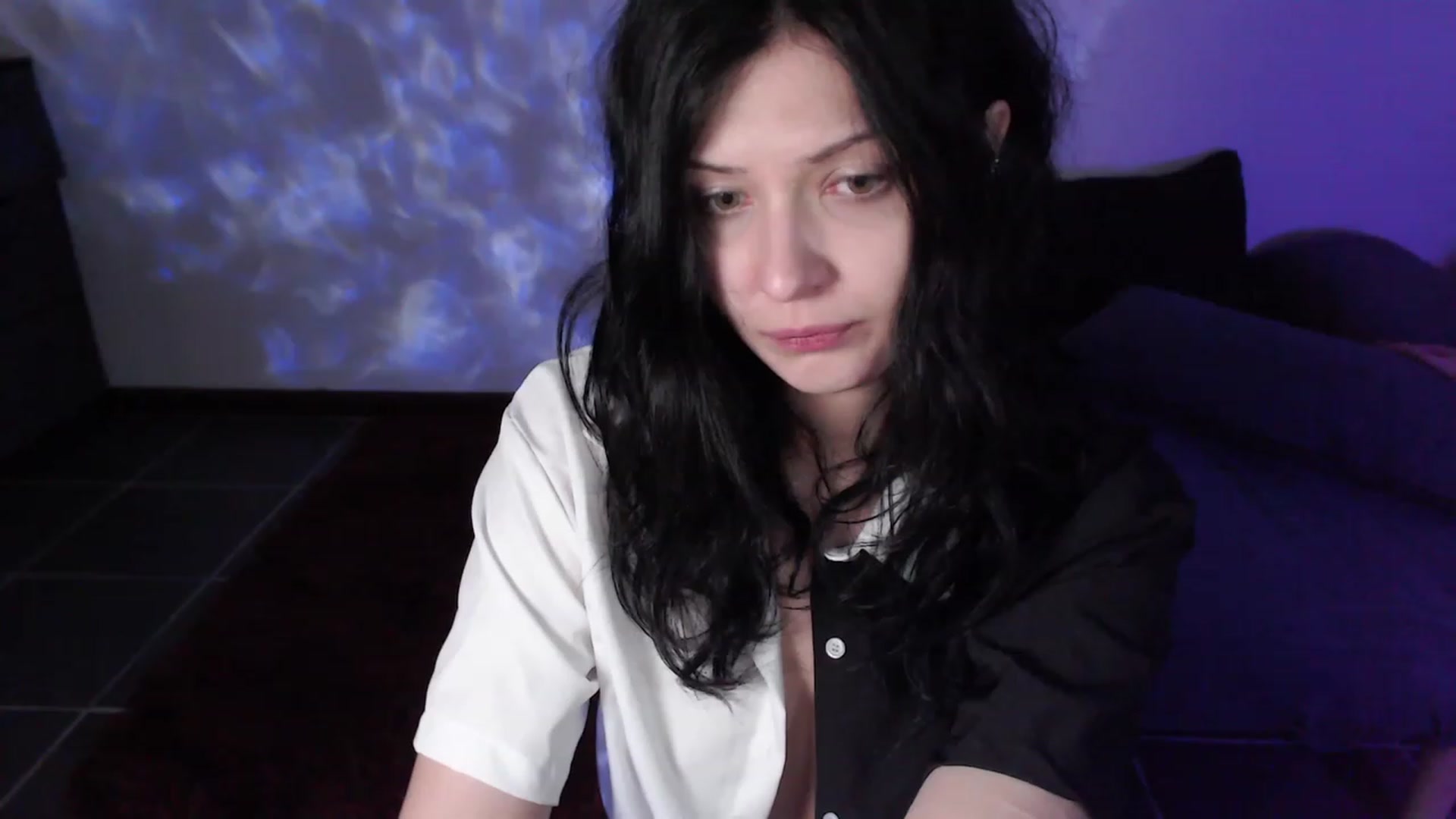 Gallery image thumbnail from HellaNariman's myfreecams stream on, 01/09/2024, 02:48 image 1 of 20