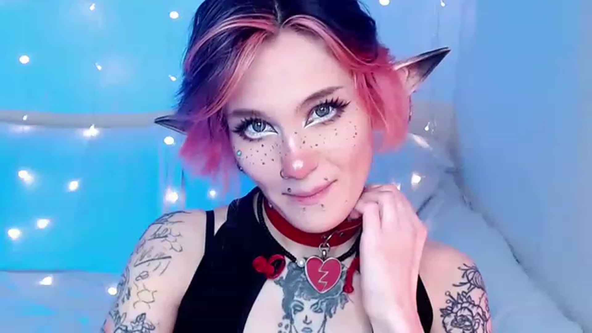 Gallery image thumbnail from Hella_Hell's myfreecams stream on, 04/16/2023, 11:04 image 10 of 20