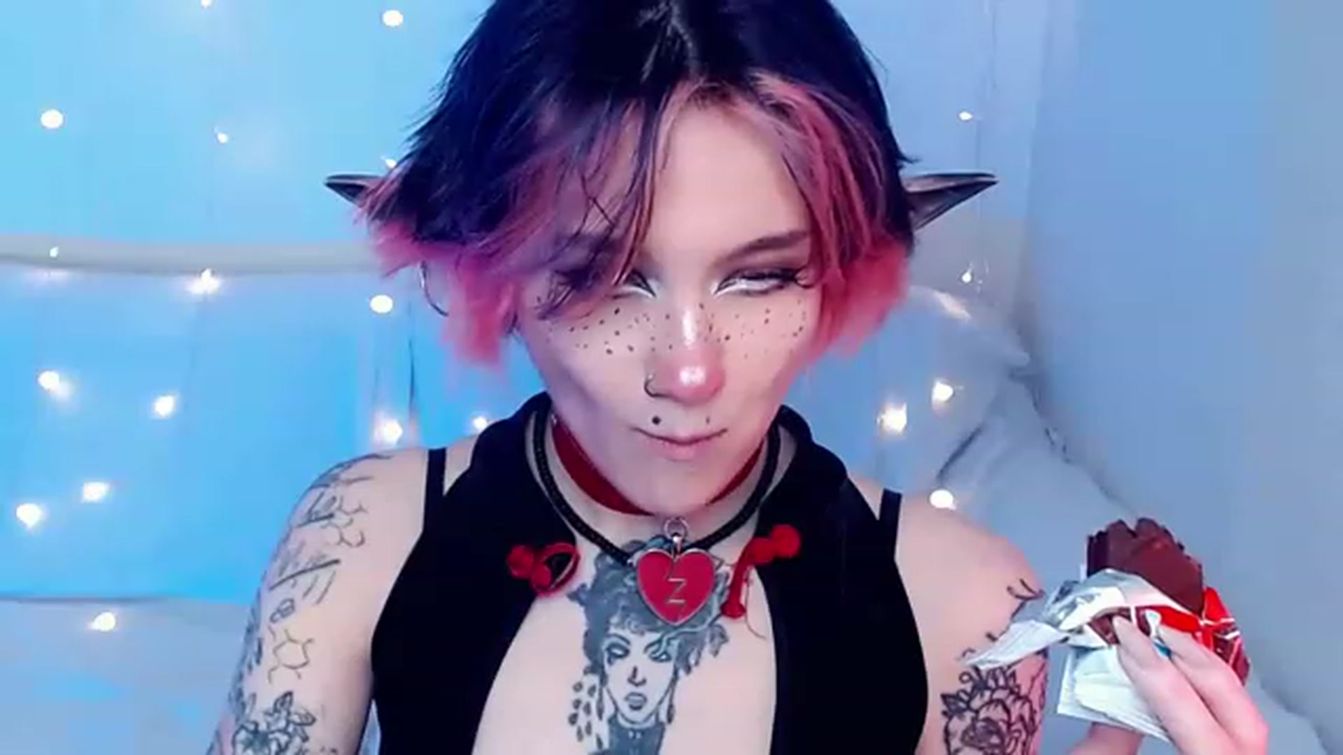 Gallery image thumbnail from Hella_Hell's myfreecams stream on, 04/16/2023, 11:04 image 3 of 20