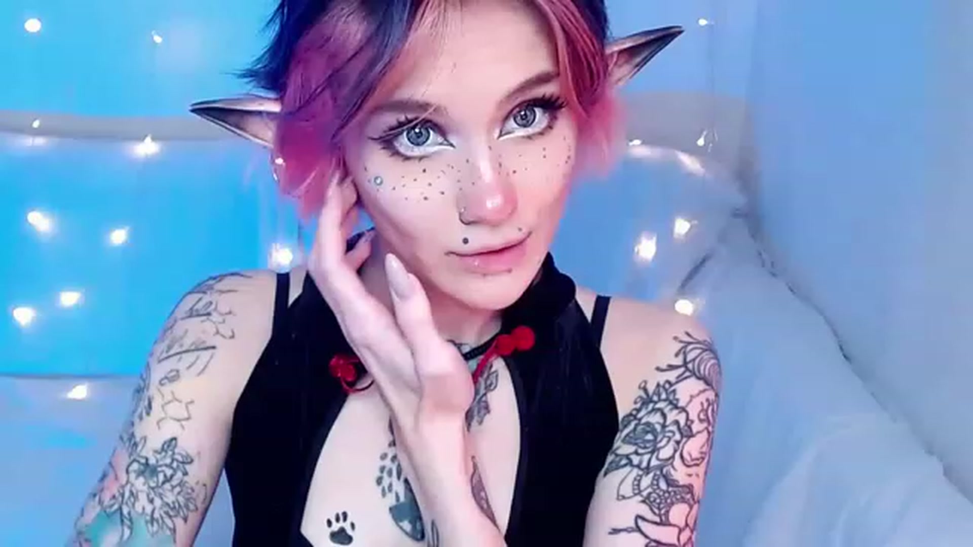 Gallery image thumbnail from Hella_Hell's myfreecams stream on, 04/16/2023, 11:04 image 14 of 20