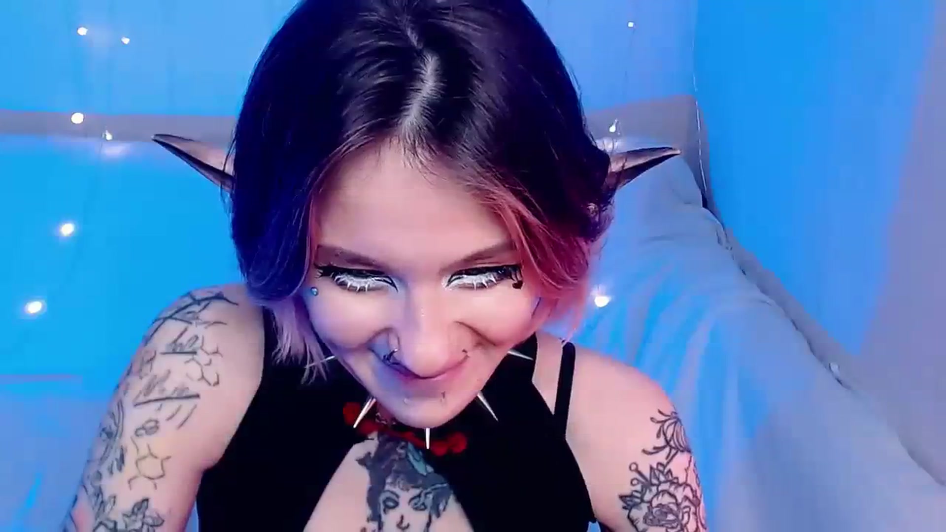 Gallery image thumbnail from Hella_Hell's myfreecams stream on, 07/30/2023, 11:05 image 14 of 20