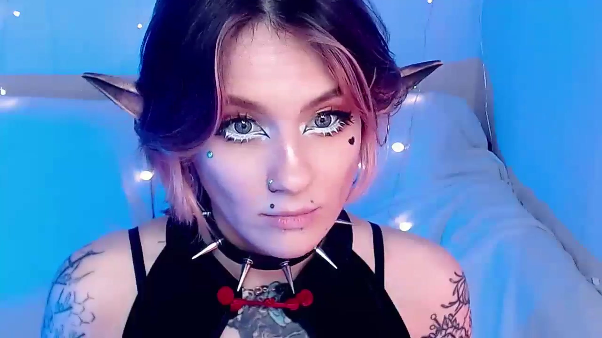 Gallery image thumbnail from Hella_Hell's myfreecams stream on, 07/30/2023, 11:05 image 16 of 20