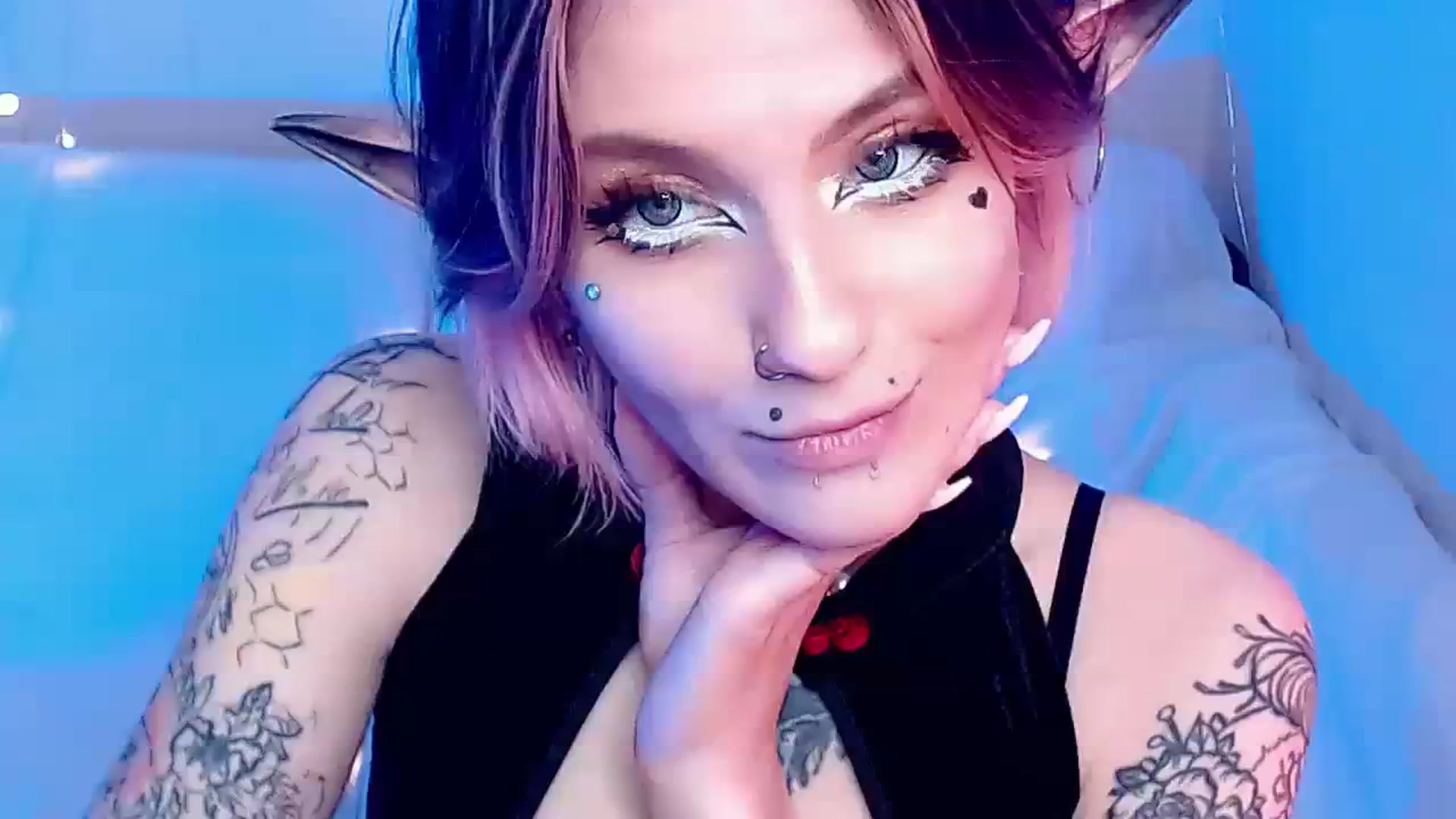 Gallery image thumbnail from Hella_Hell's myfreecams stream on, 07/30/2023, 11:44 image 10 of 20