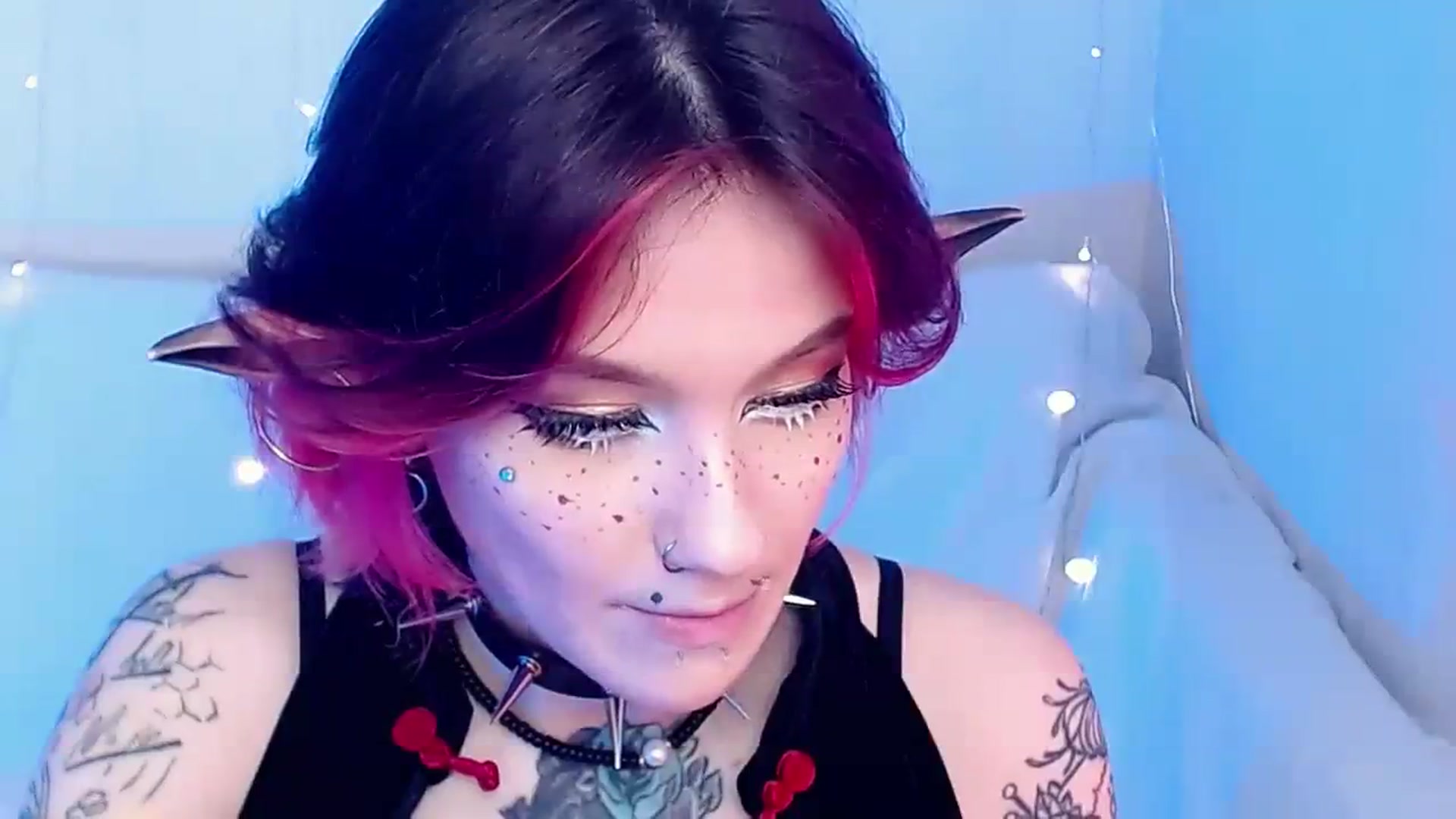 Gallery image thumbnail from Hella_Hell's myfreecams stream on, 07/31/2023, 09:26 image 14 of 20