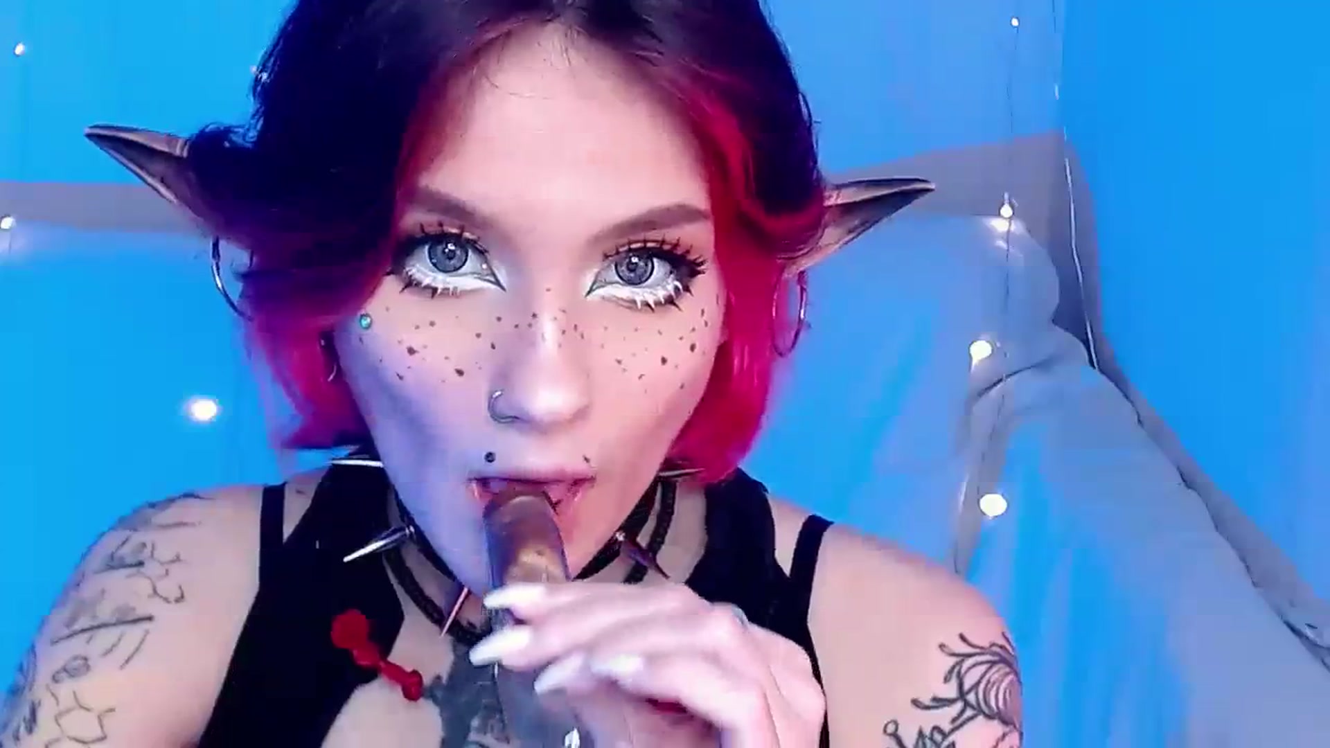 Gallery image thumbnail from Hella_Hell's myfreecams stream on, 07/31/2023, 12:20 image 10 of 20