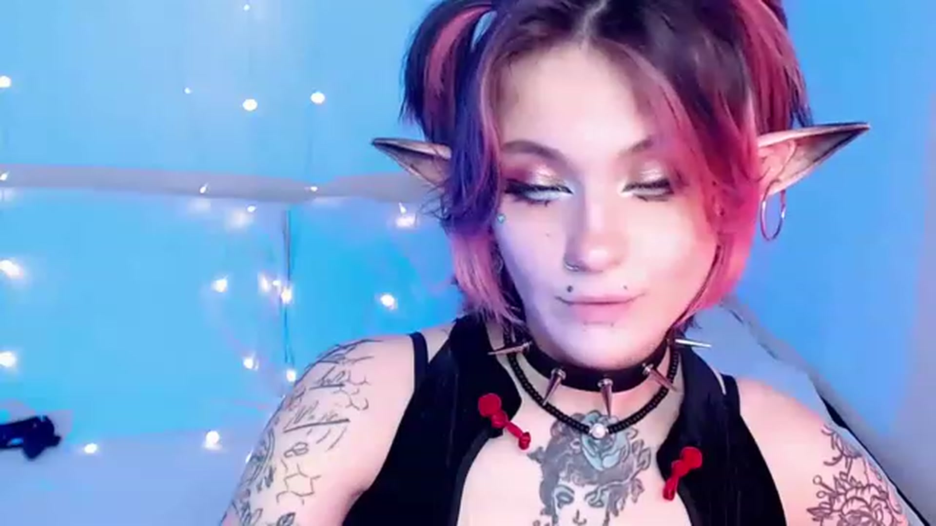 Gallery image thumbnail from Hella_Hell's myfreecams stream on, 08/05/2023, 11:42 image 8 of 20