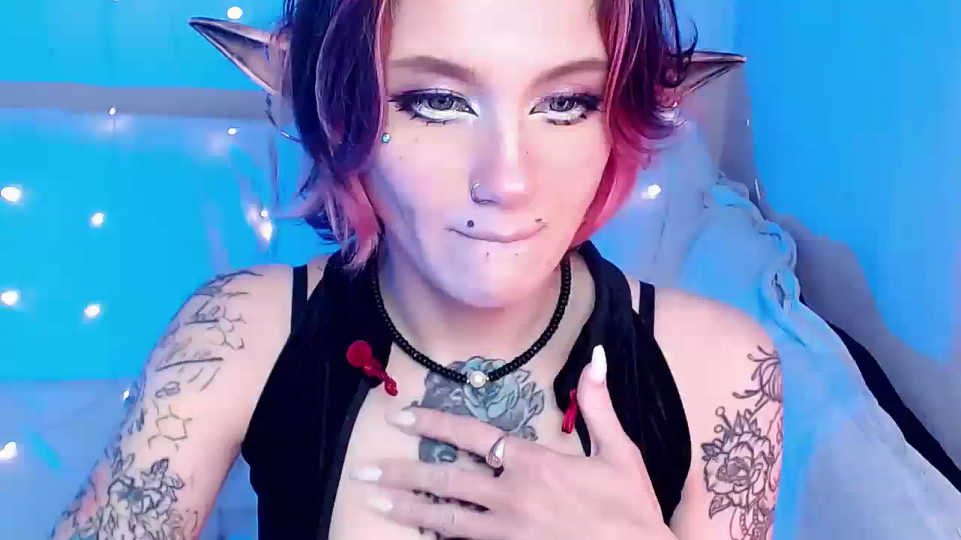 Gallery image thumbnail from Hella_Hell's myfreecams stream on, 08/06/2023, 12:07 image 15 of 20