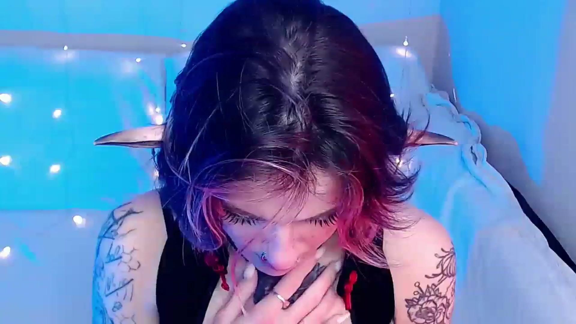 Gallery image thumbnail from Hella_Hell's myfreecams stream on, 08/06/2023, 12:07 image 13 of 20