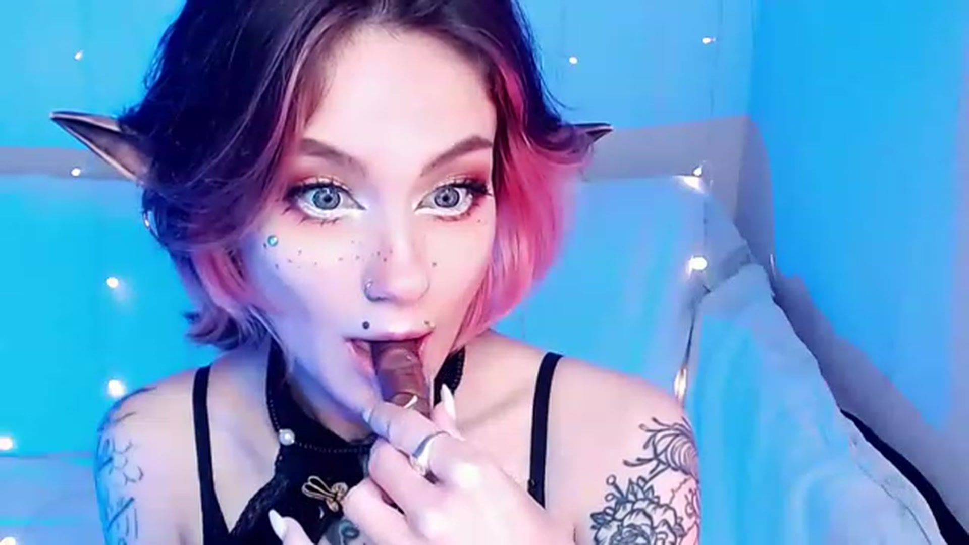 Gallery image thumbnail from Hella_Hell's myfreecams stream on, 08/07/2023, 11:56 image 17 of 20