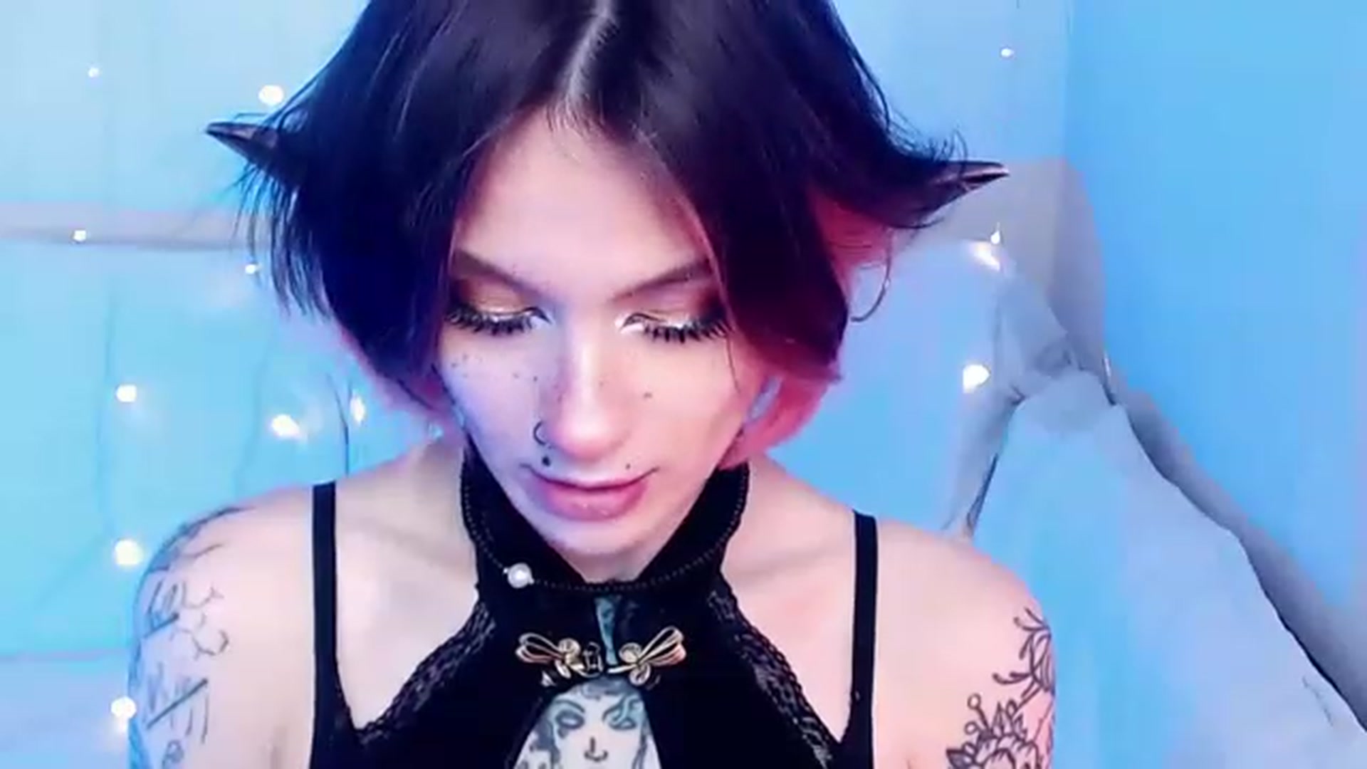 Gallery image thumbnail from Hella_Hell's myfreecams stream on, 08/07/2023, 11:56 image 5 of 20