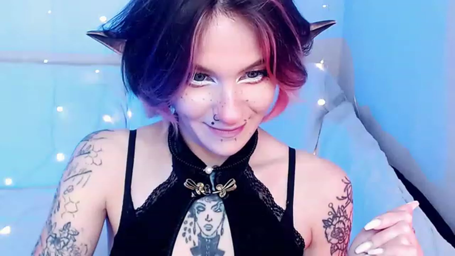 Gallery image thumbnail from Hella_Hell's myfreecams stream on, 08/07/2023, 11:56 image 7 of 20