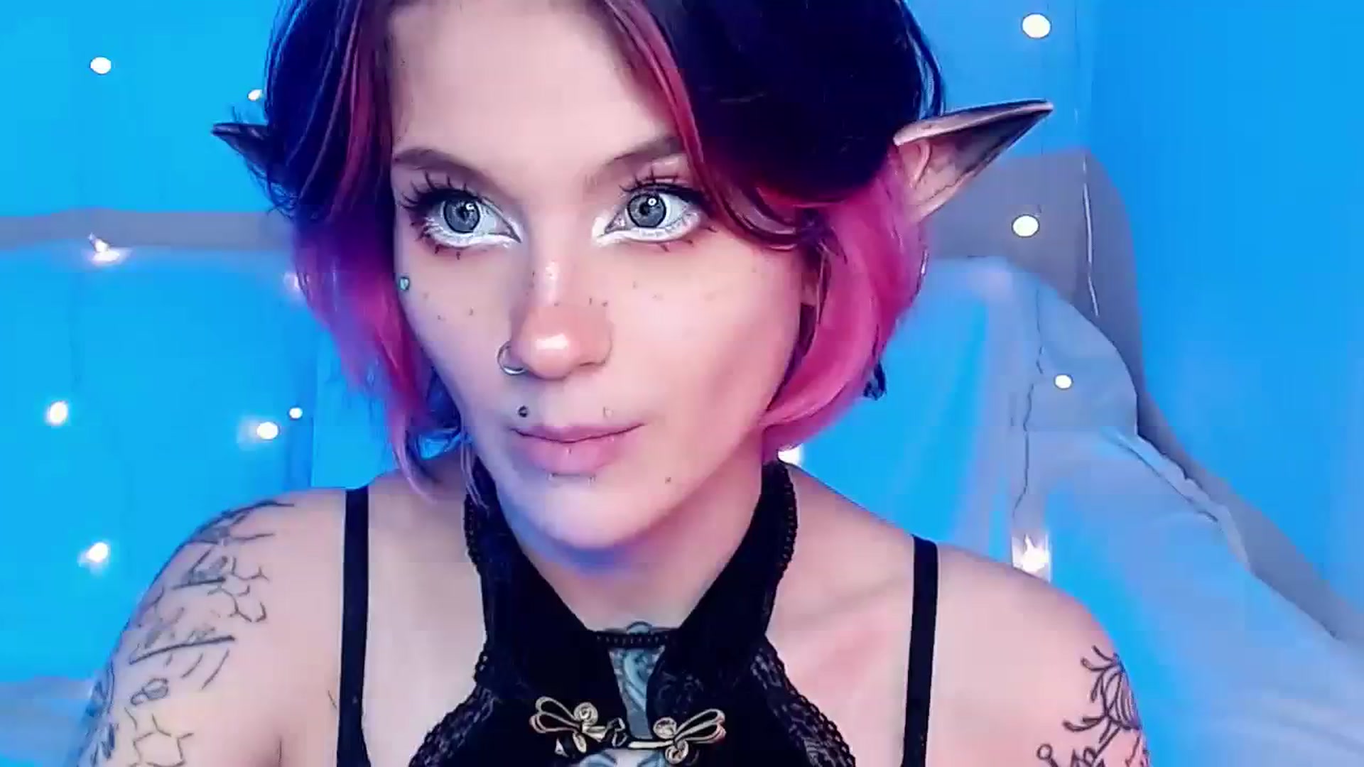 Gallery image thumbnail from Hella_Hell's myfreecams stream on, 08/12/2023, 11:33 image 1 of 20